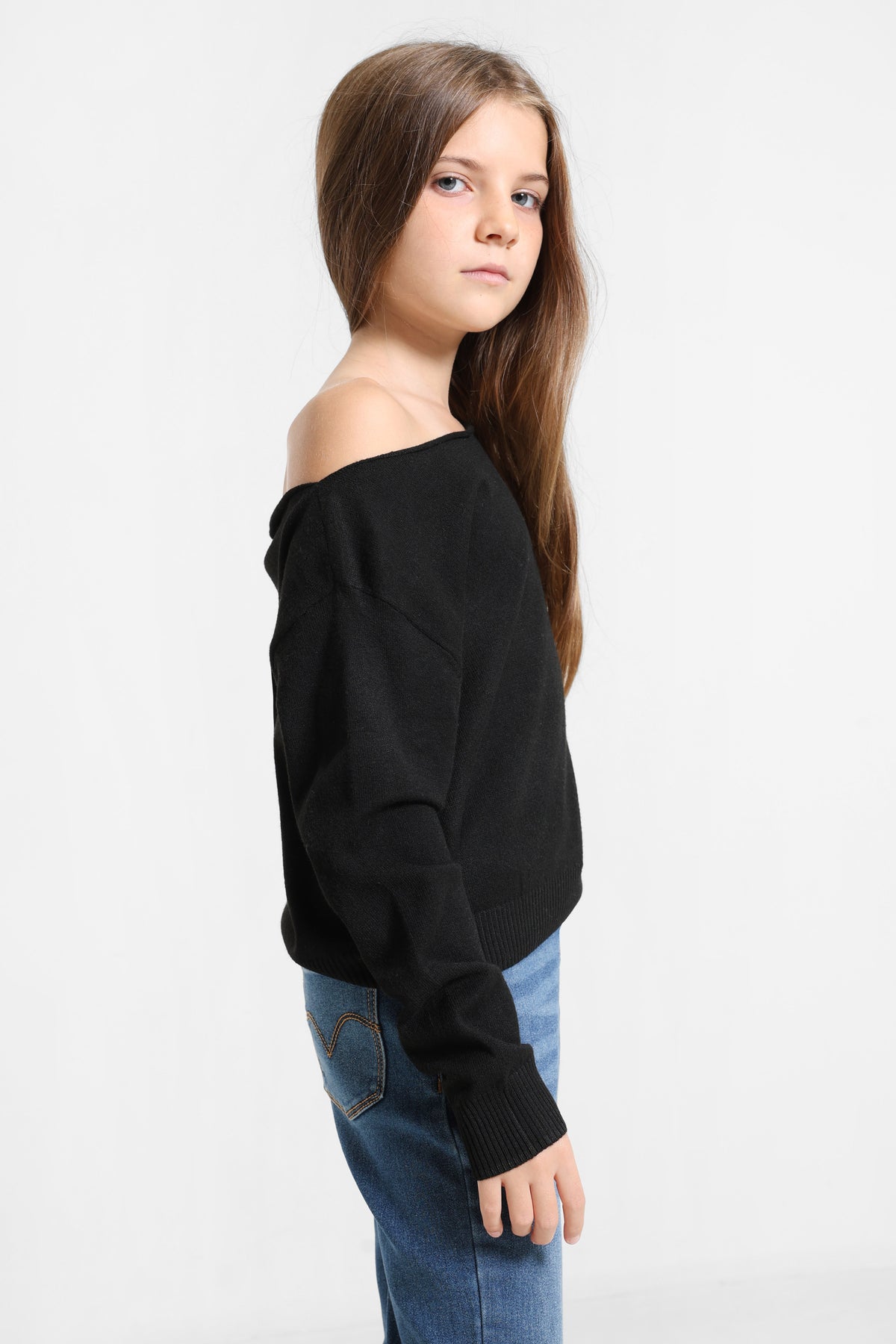 Off-shoulder knitted sweater - Black