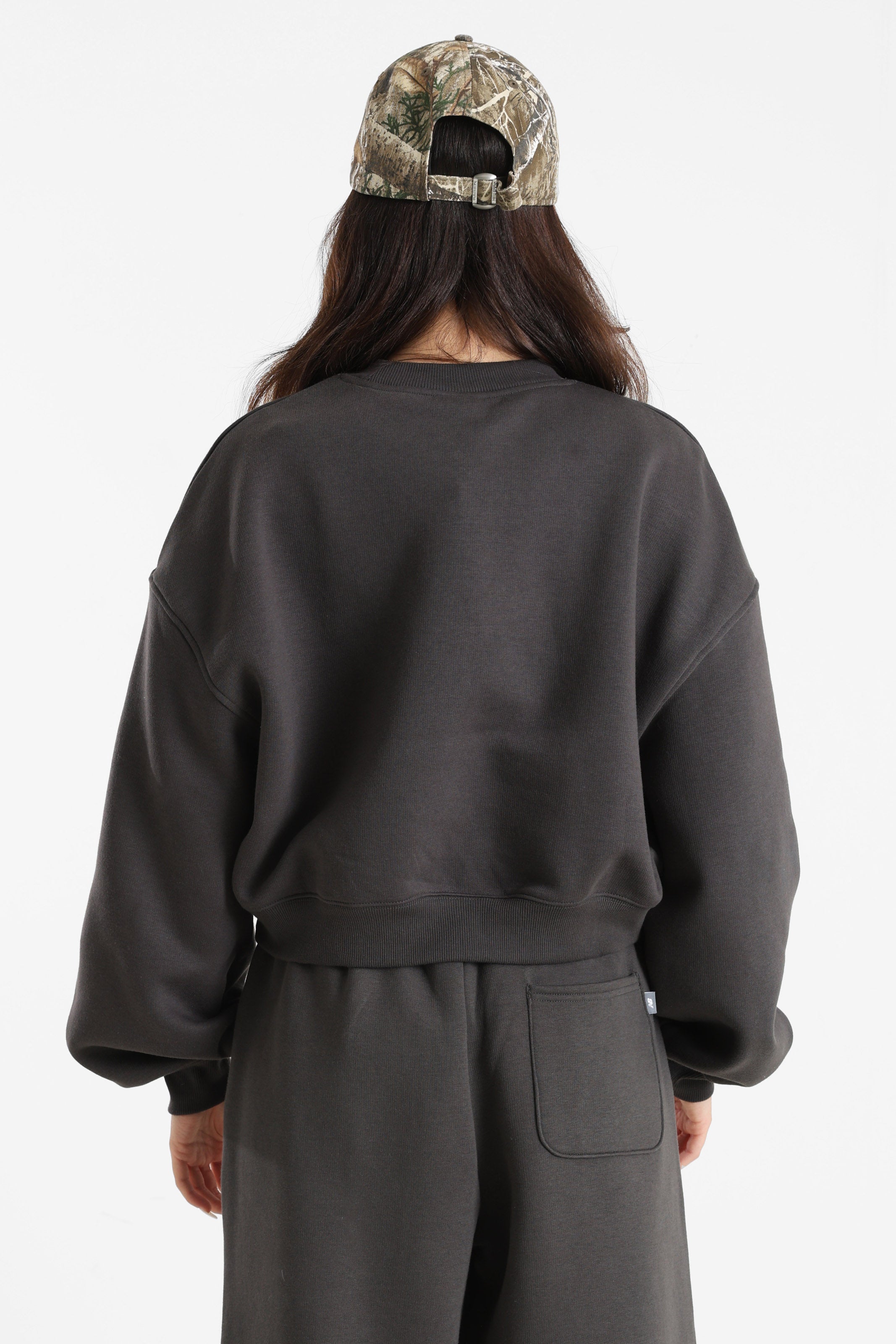 Linear Heritage Crop Sweatshirt - Faded Black