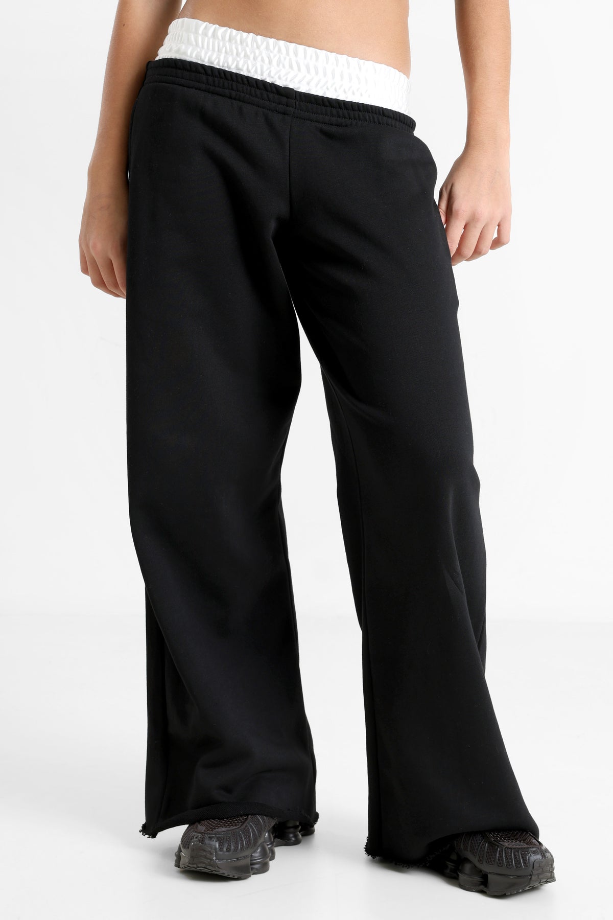 Wide Leg Sweathose - Schwarz + Offwhite