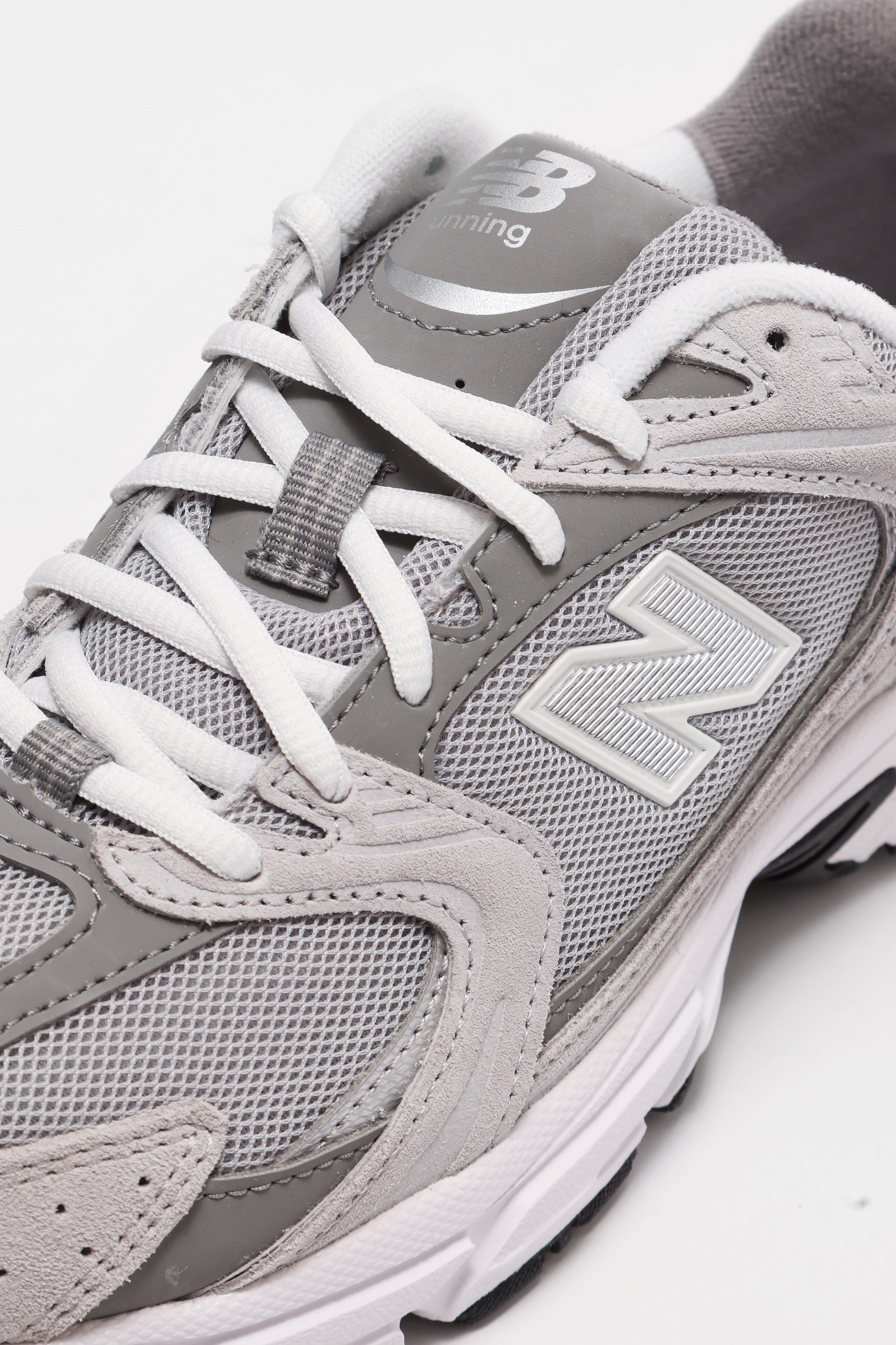 MR530 Sneaker - Rain Cloud