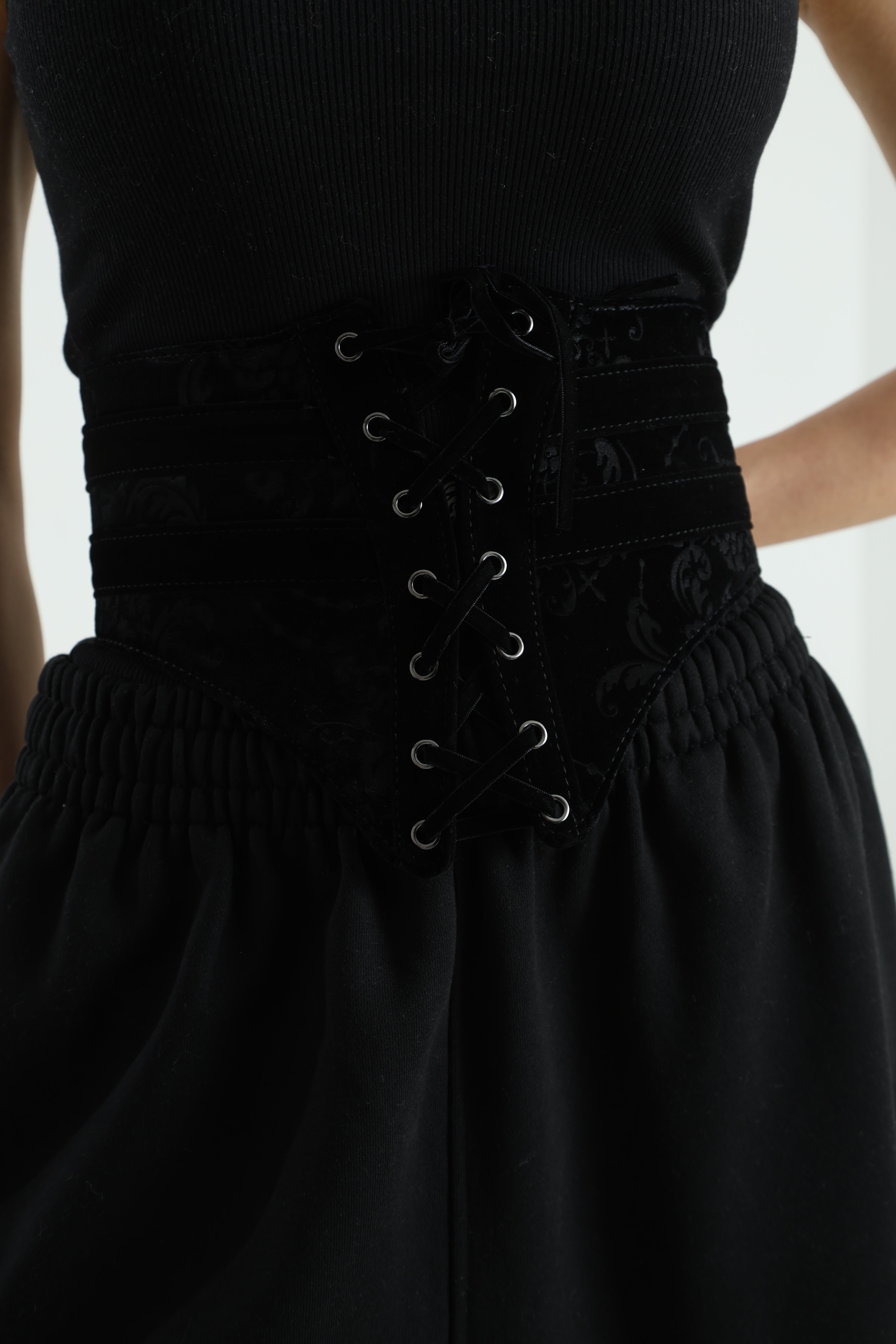 High-waisted belt - Black