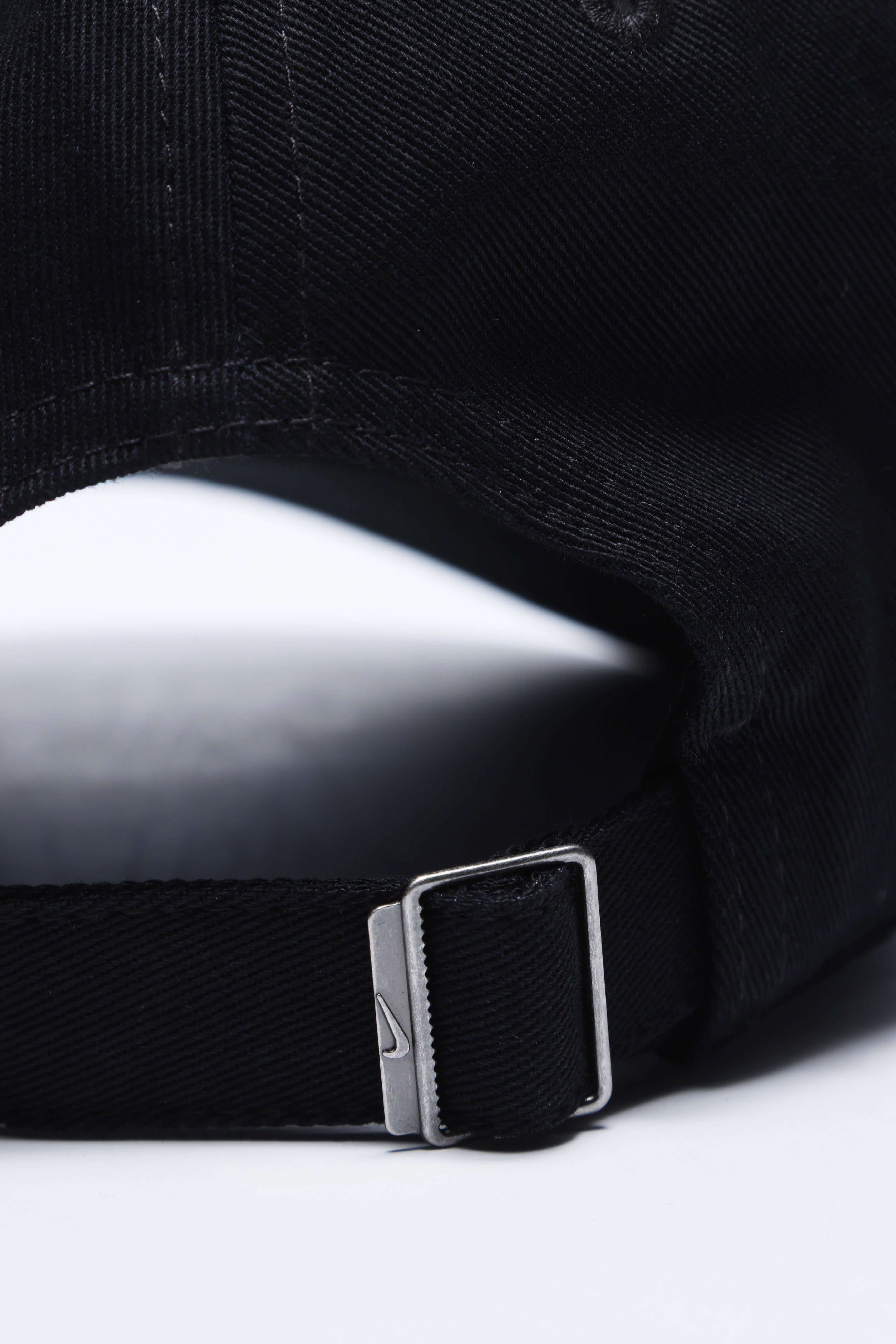 Strapback Cap - Black
