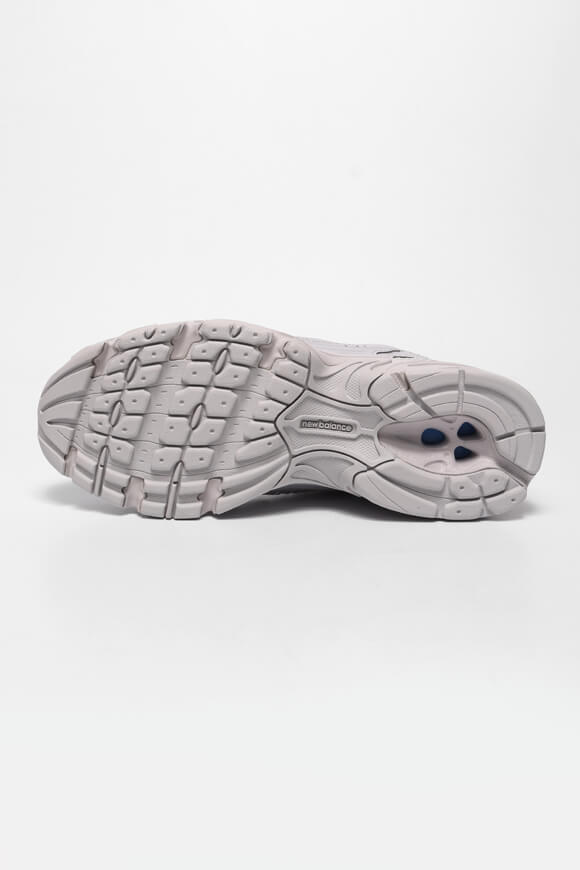 U530 Tonal Luxe Sneaker - Pearl Grey