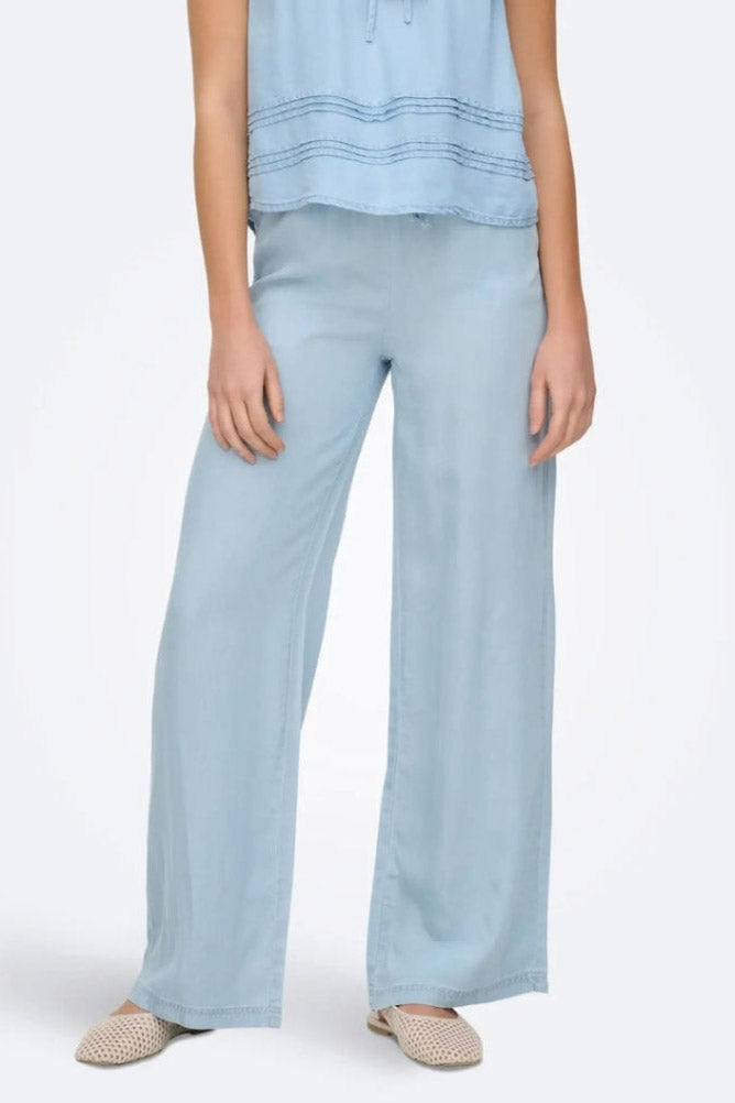 ONLCHARIS Stoffhose - Light Blue
