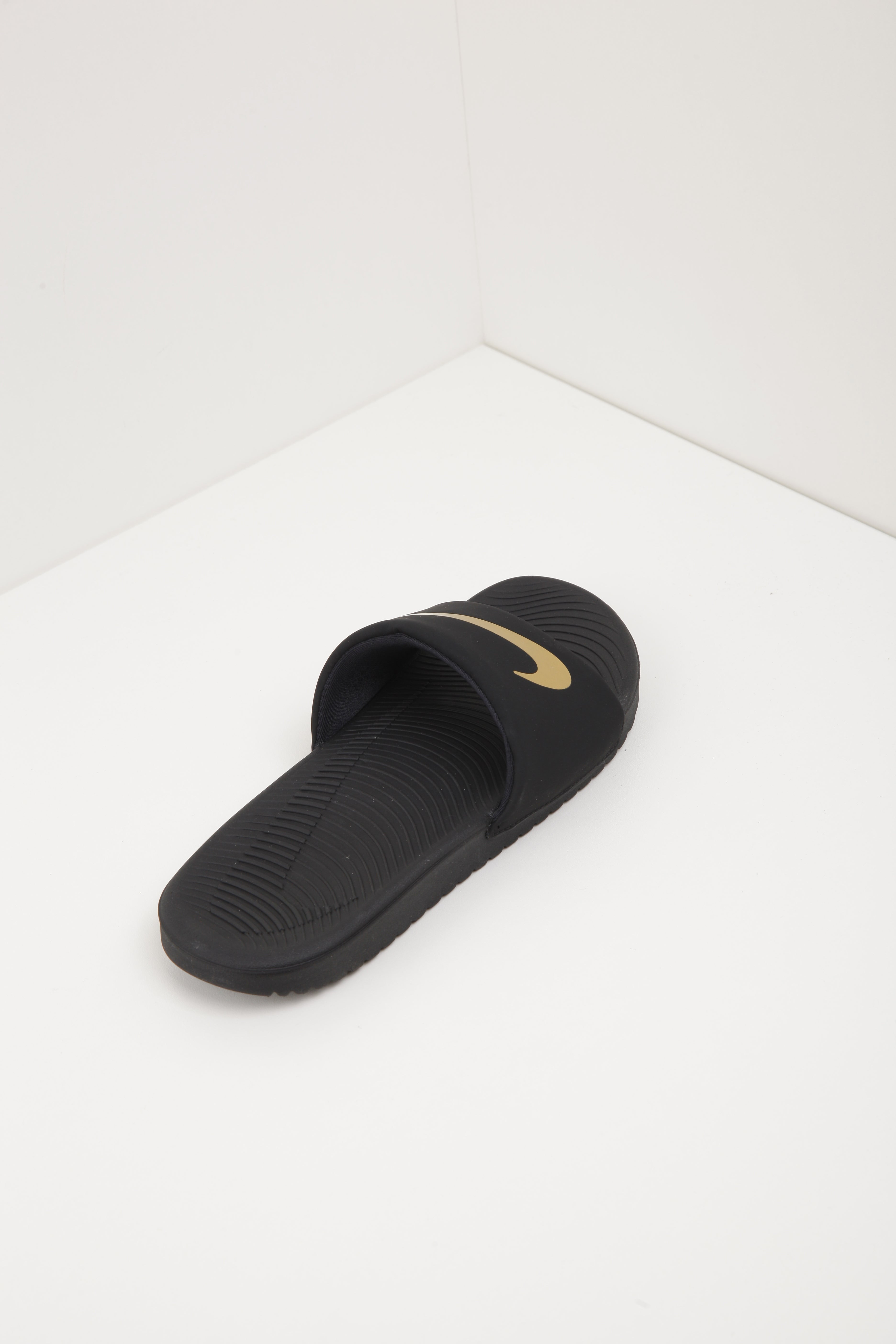 Kawa slides - Black + Metallic Gold