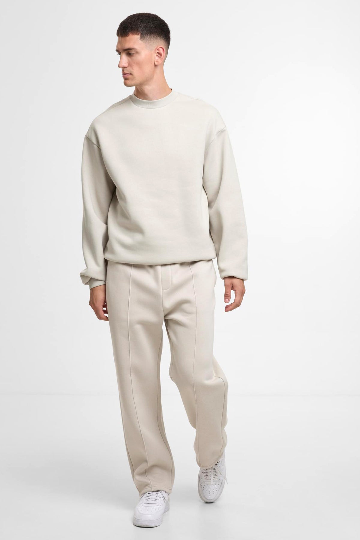 Fluffy Sweatshirt - Cloud
