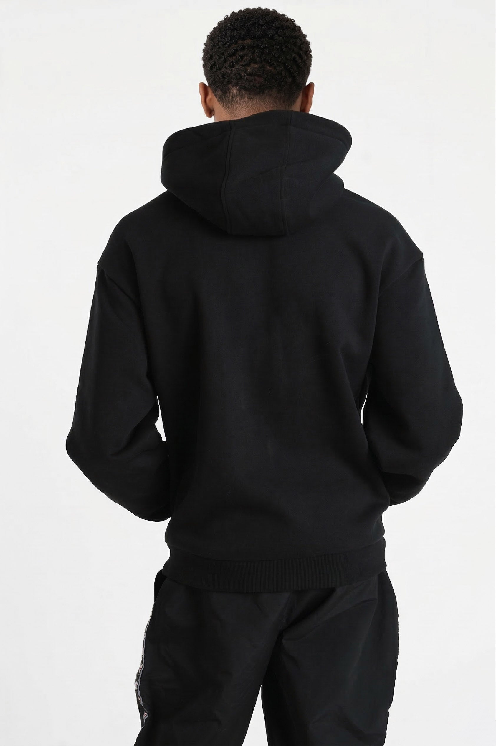 Fluffy Kapuzensweatjacke - Black