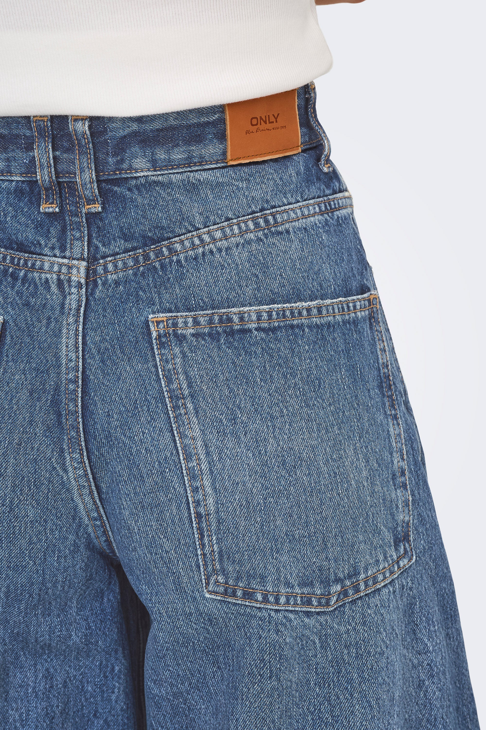 ONLTAYLOR Barrel Fit Jeans L32 - Dark Blue Denim