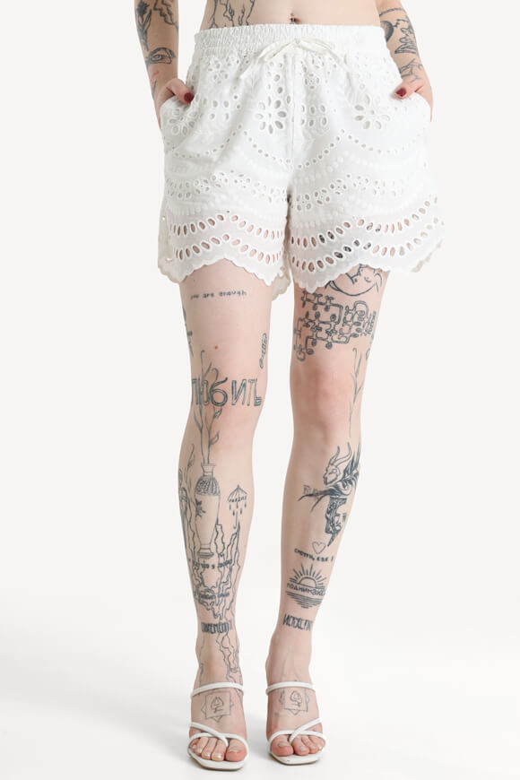 Pantaloncini in tessuto ONLKIM con motivo a buchi - Cloud Dancer