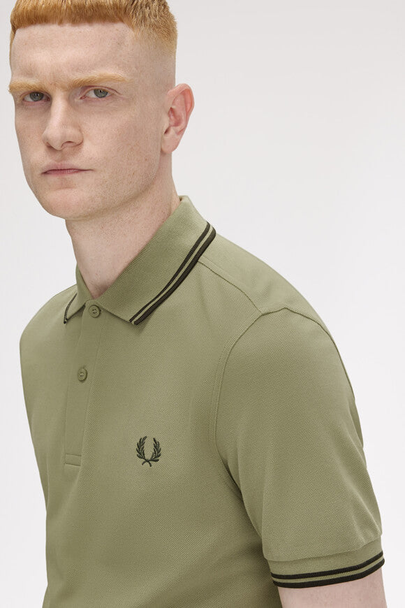 Polo con punta gemella - Menta oliva