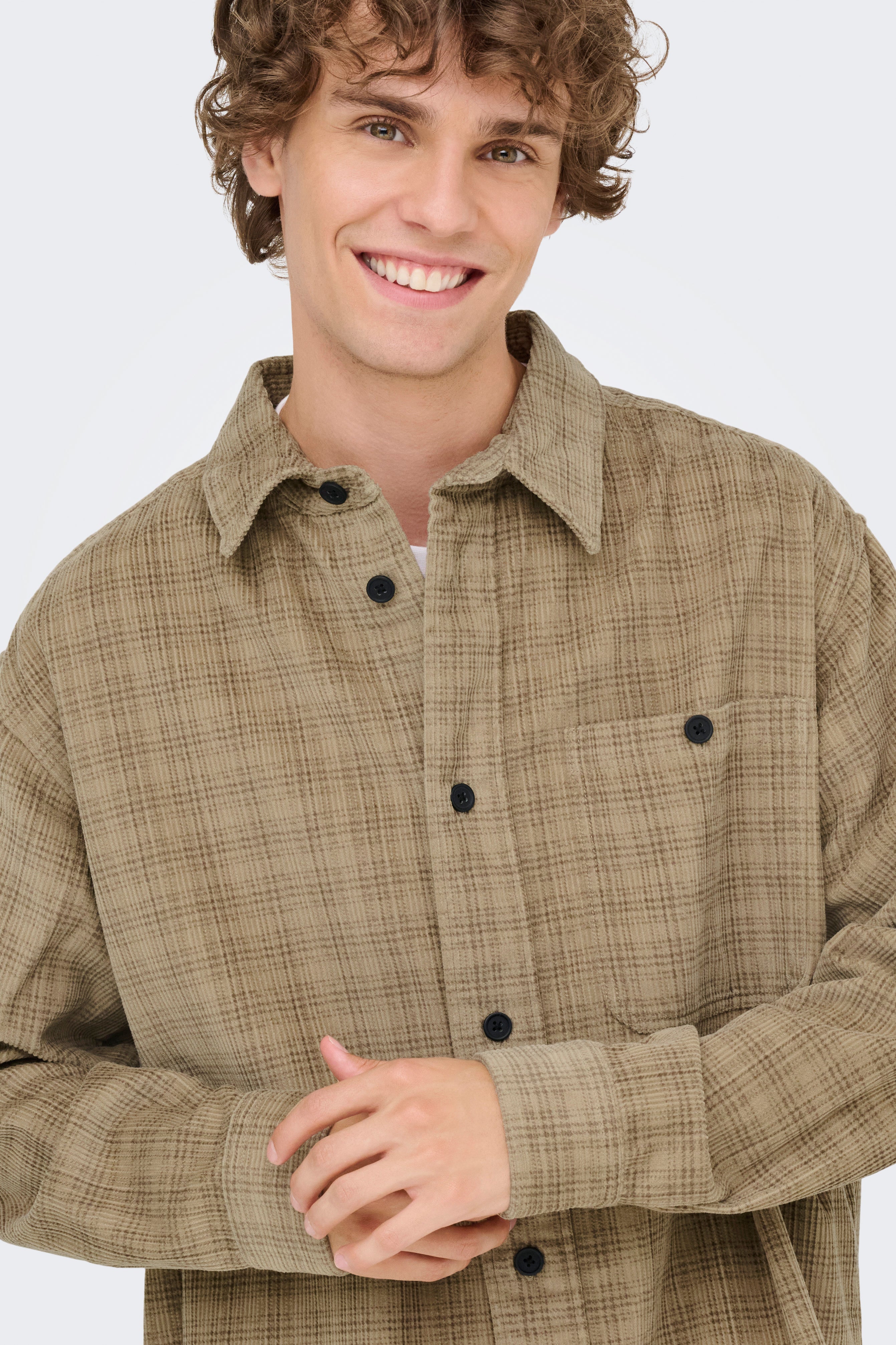 ONSWALEED surchemise en velours côtelé - Chinchilla