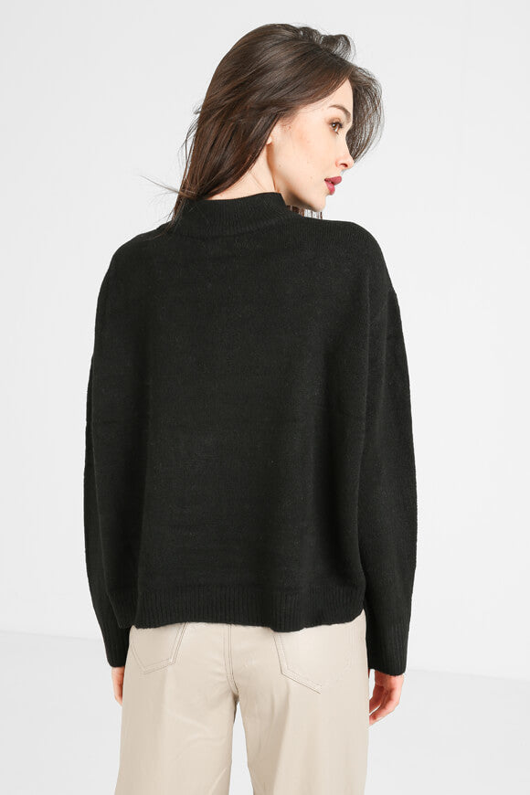 Knitted sweater - black
