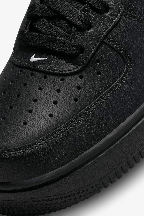 Air Force 1 '07 Sneaker - Black + White