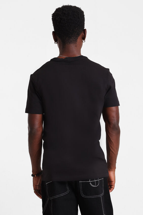 T-Shirt - Black