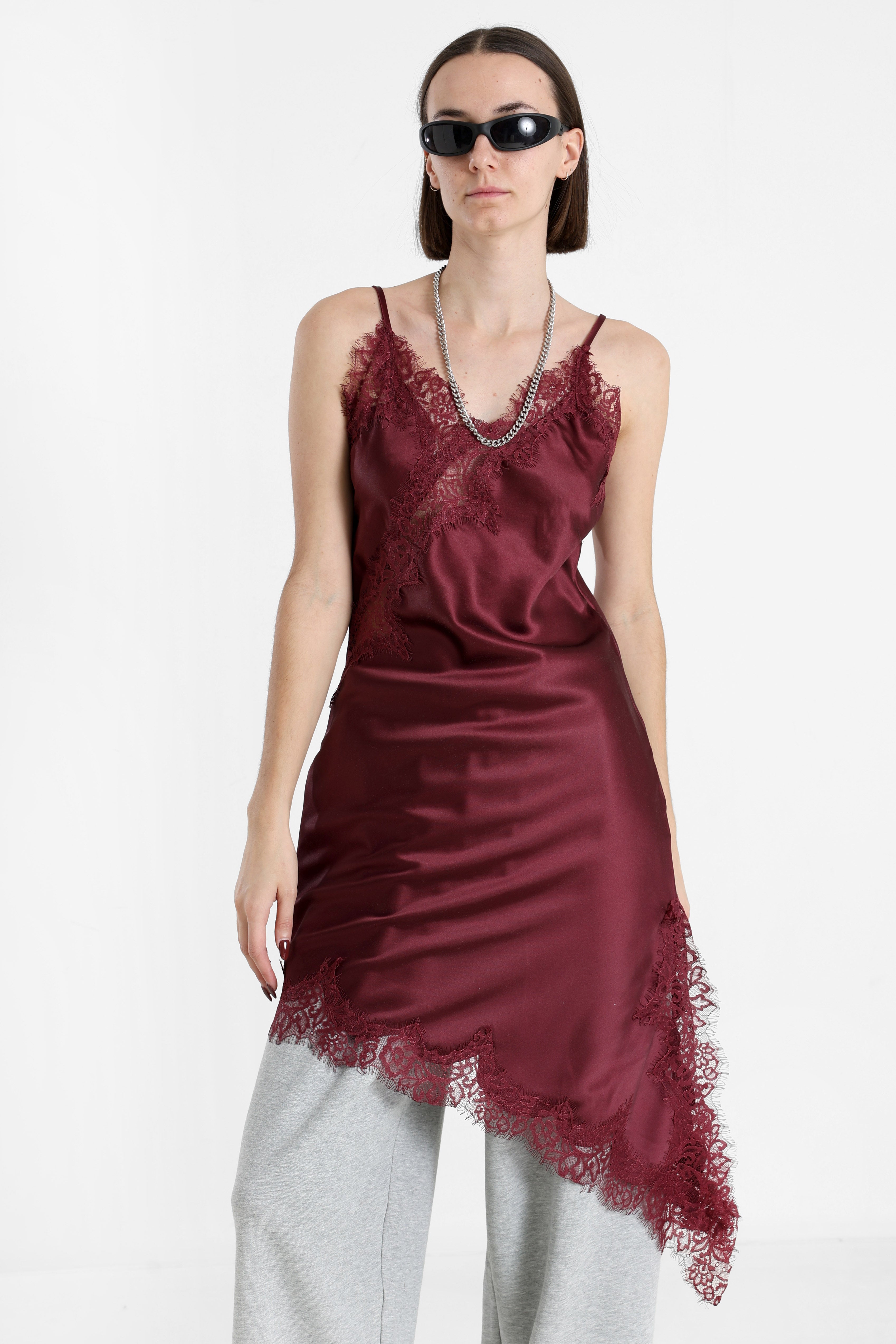 Asymmetrisches Satinkleid - Burgundy