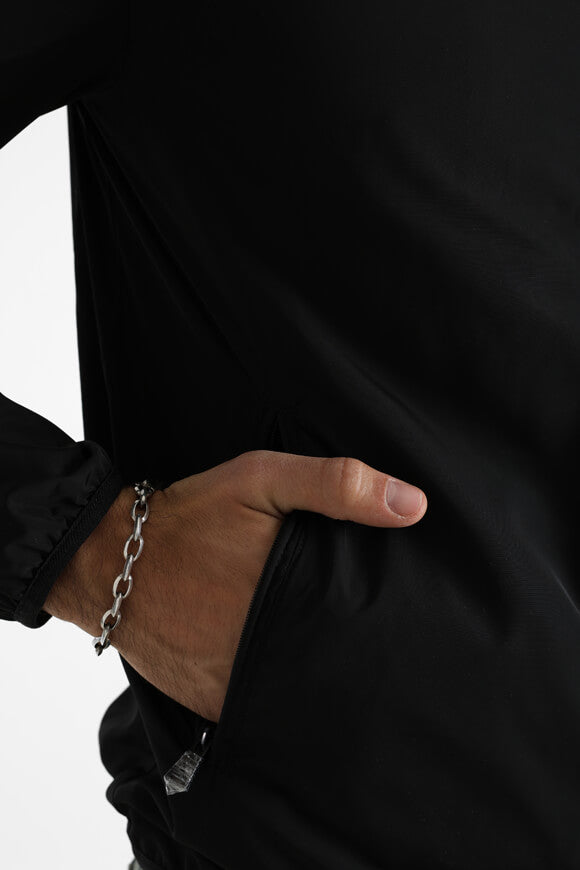 Train Core ID Windbreaker - Black