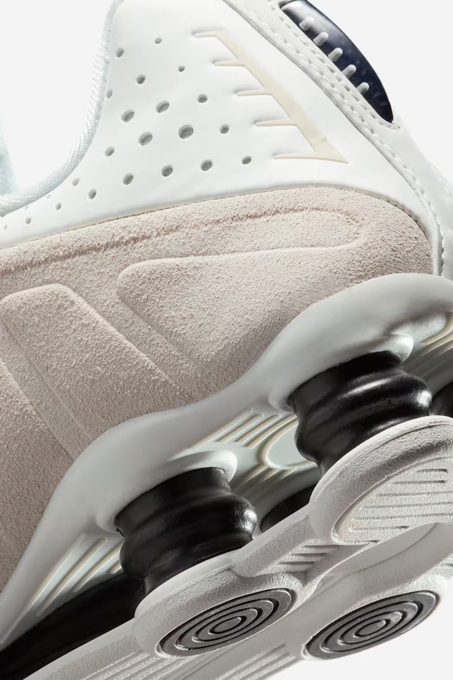 Sneakers Shox R4 - Summit White + Black