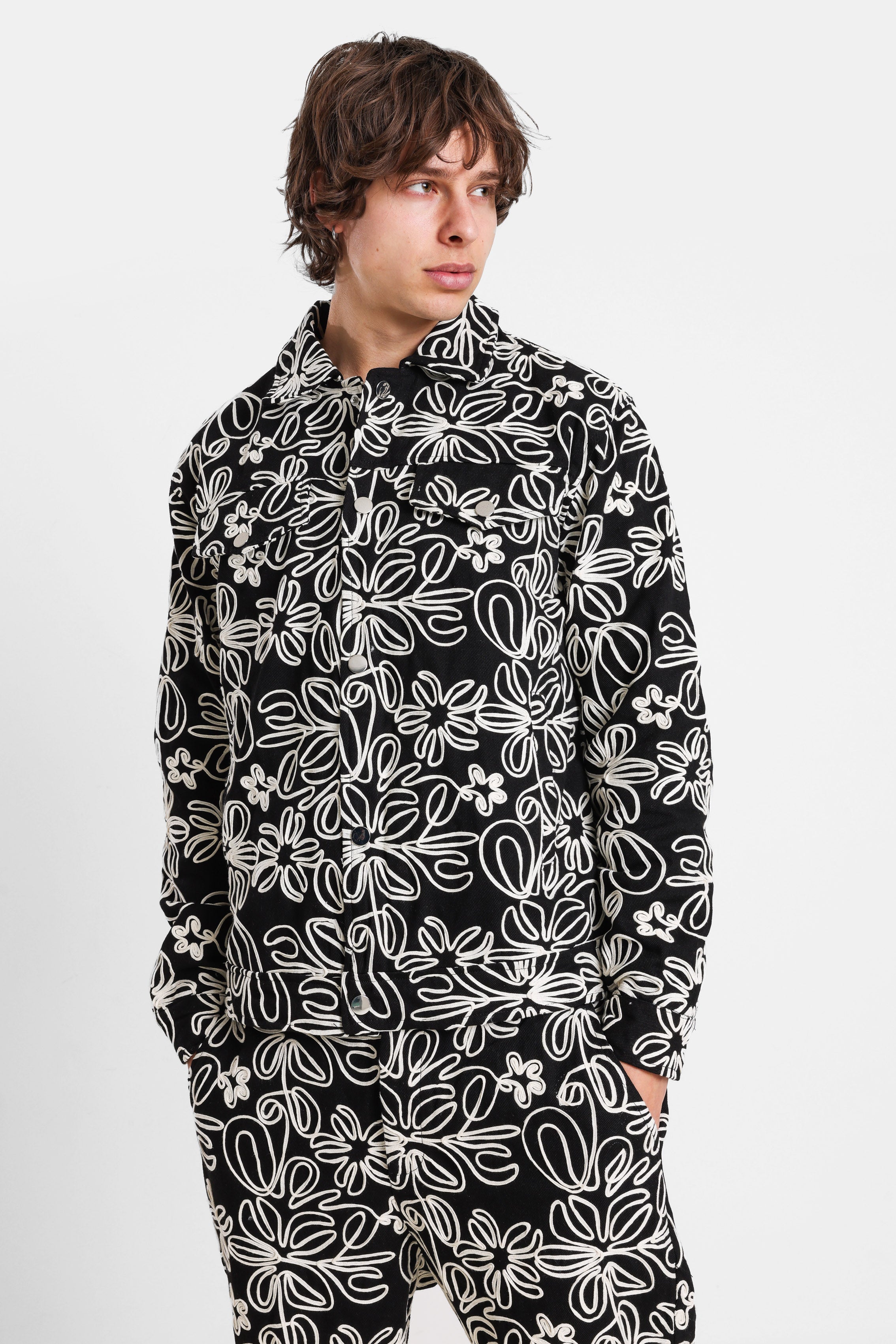 Leichte Jacke aus Twill - Black + Offwhite