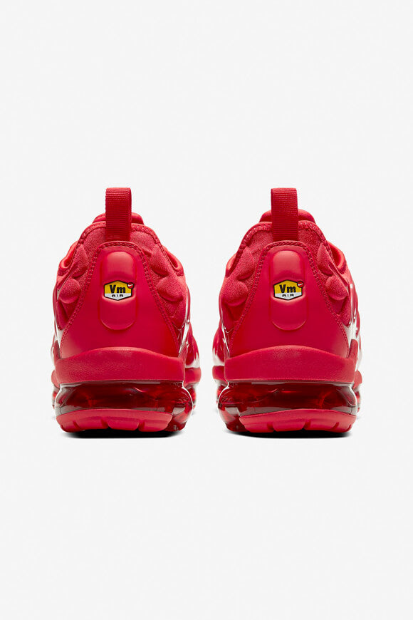 Air Vapormax Plus Sneaker - University Red