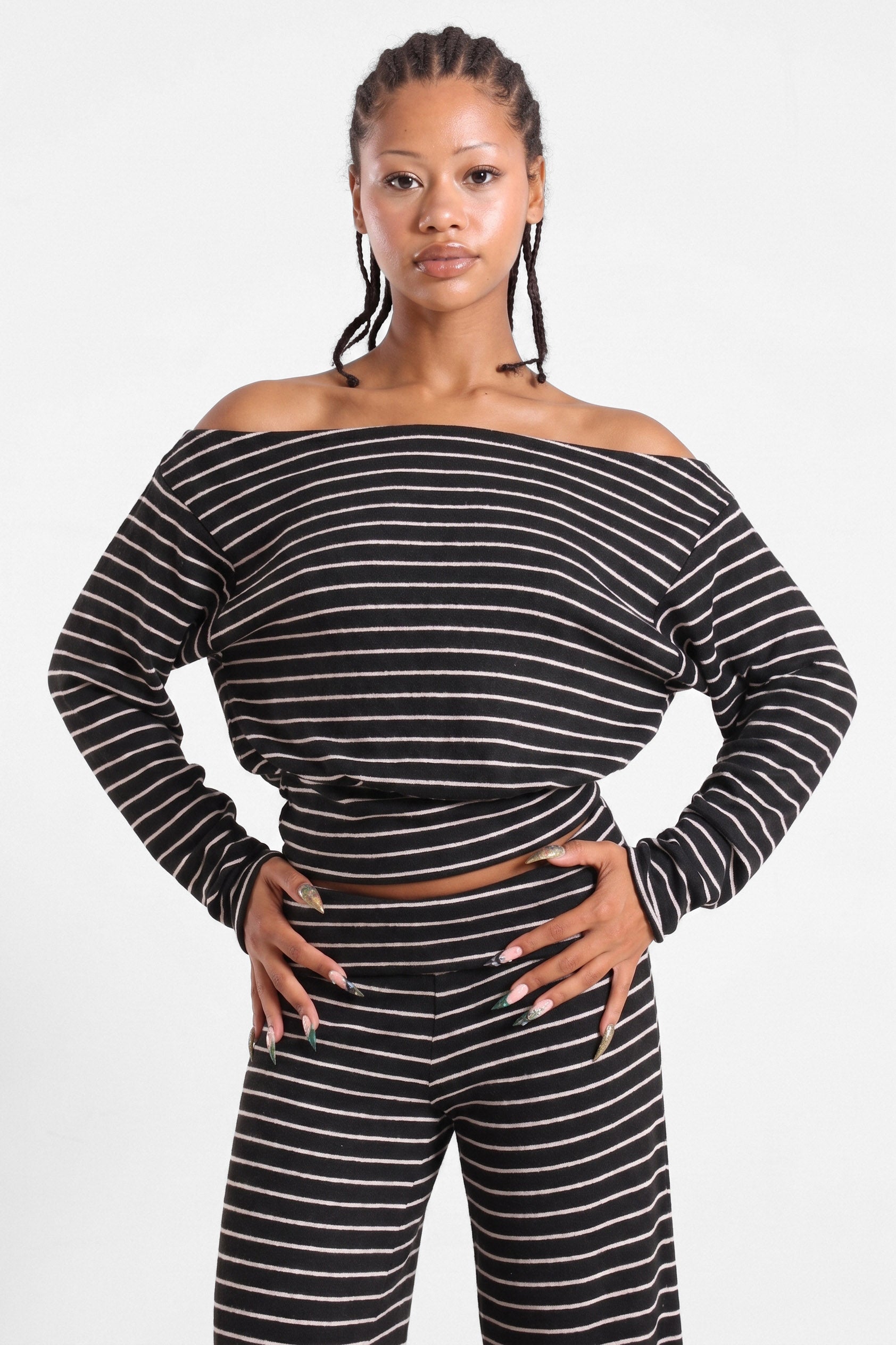 Off Shoulder Strickpullover - Schwarz + Rosa