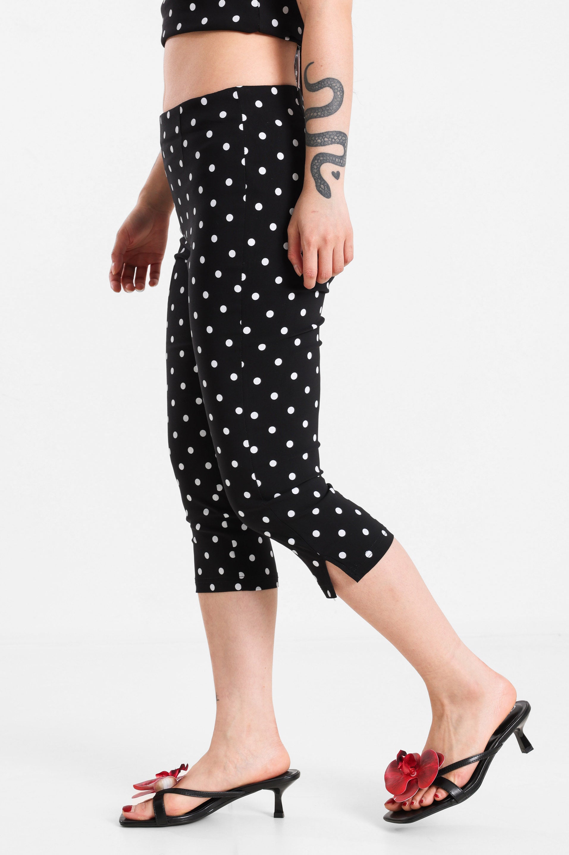 Caprihose - Schwarz + Weiss