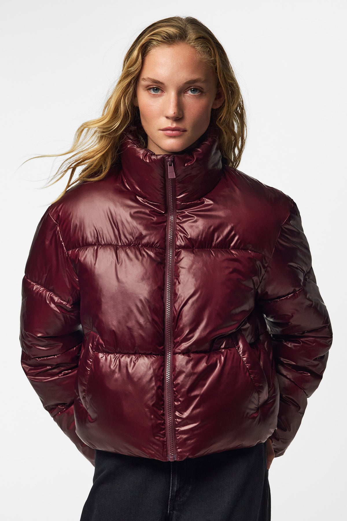 PCAMILIA Crop Pufferjacke - Winetasting