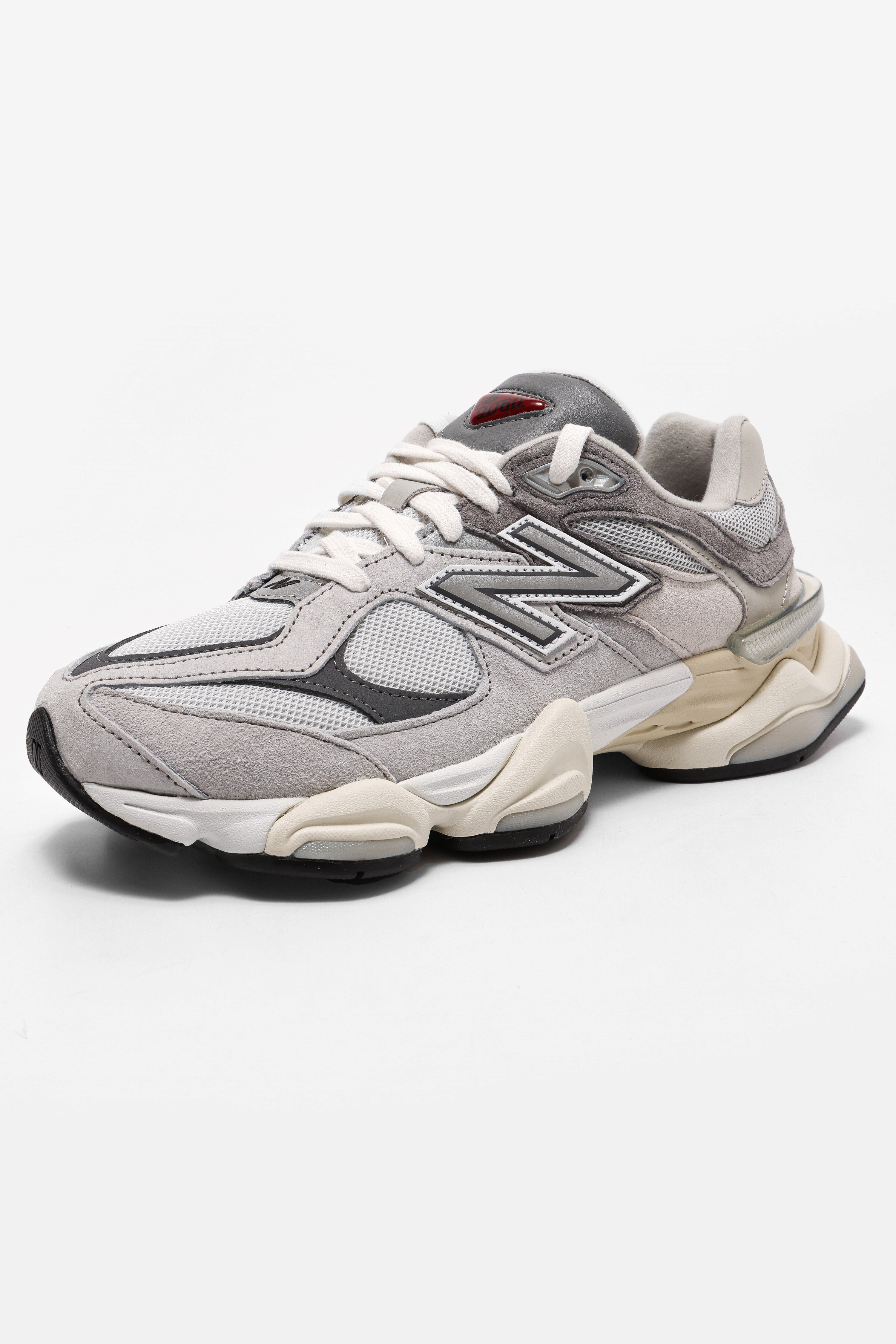 9060 Sneaker - Rain Cloud