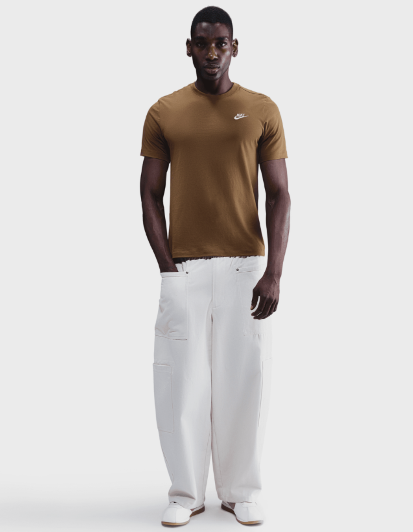 Sportswear Club t-shirt - Mosswood Brown