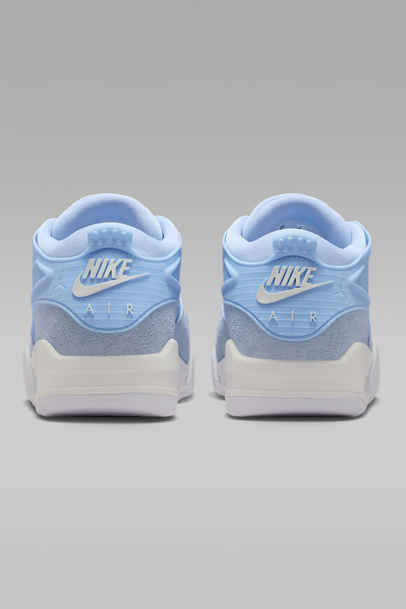Air Jordan 4 RM Sneaker - Aluminum + White