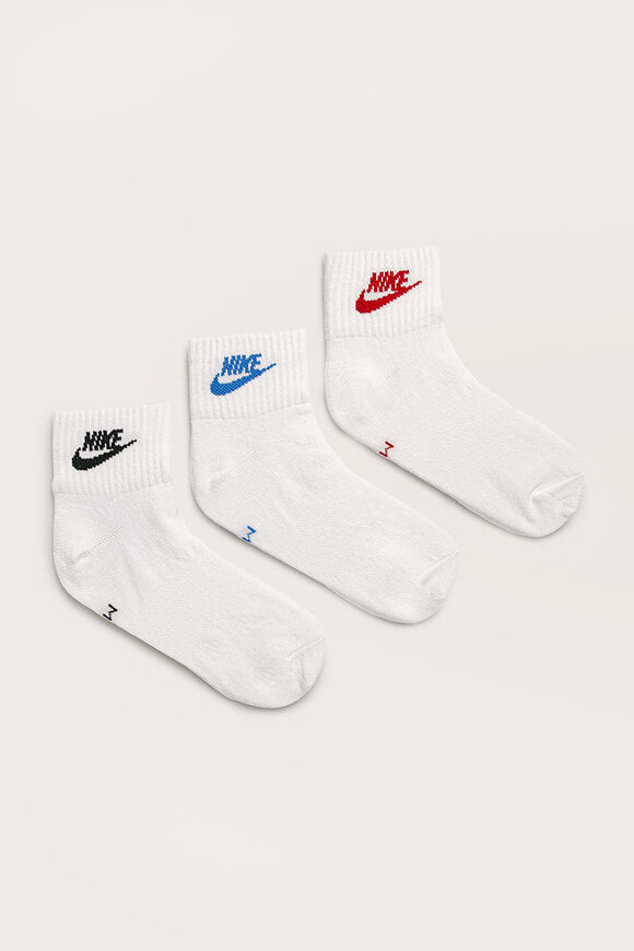 Three-pack of socks - white