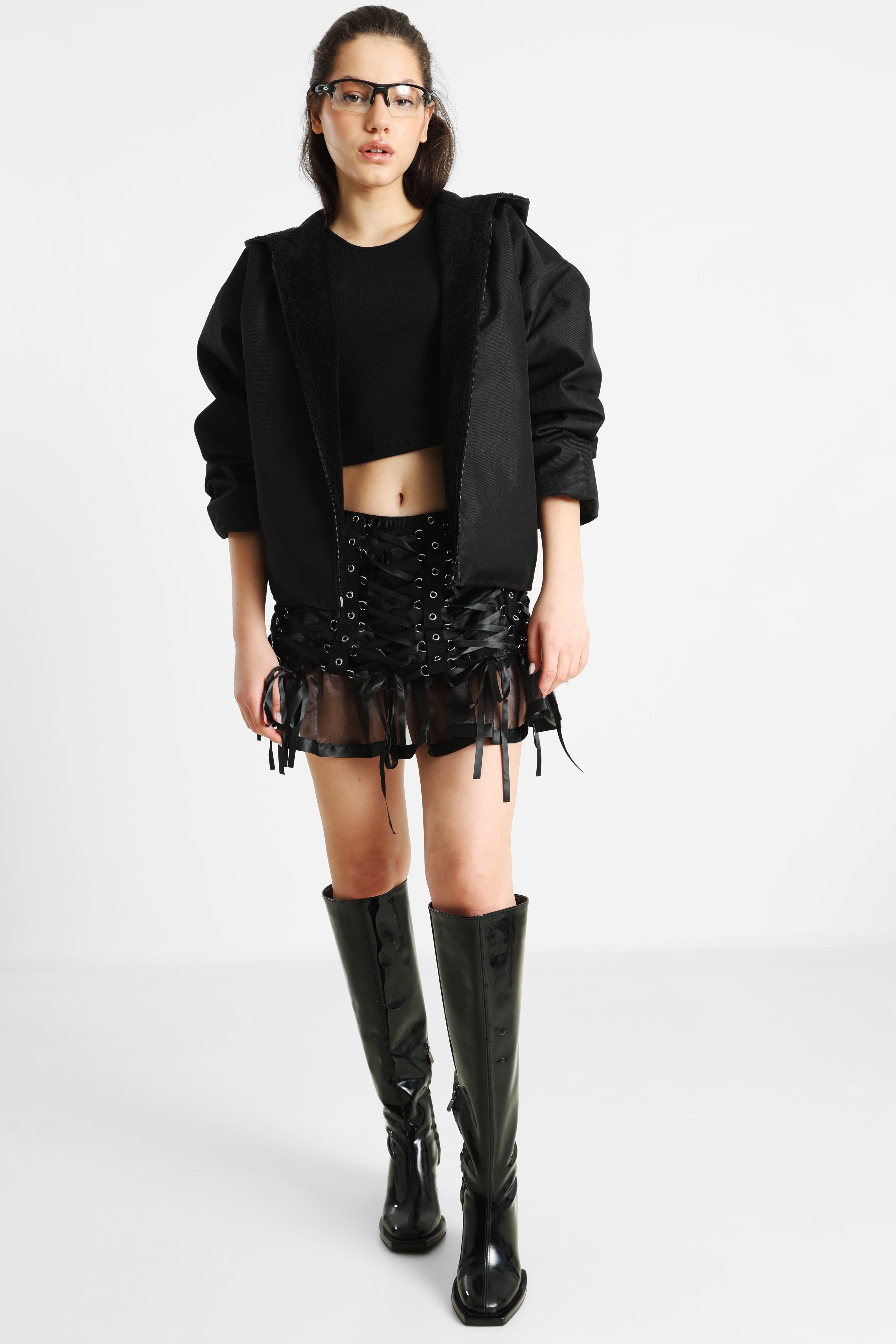 Minigonna con pantaloncini interni - nero