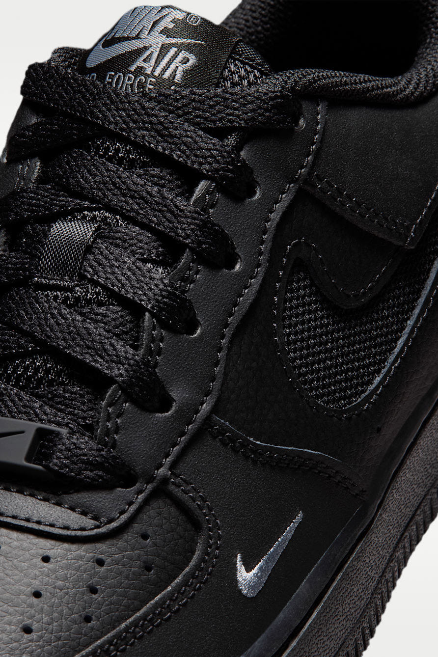Air Force 1 LV8 sneakers