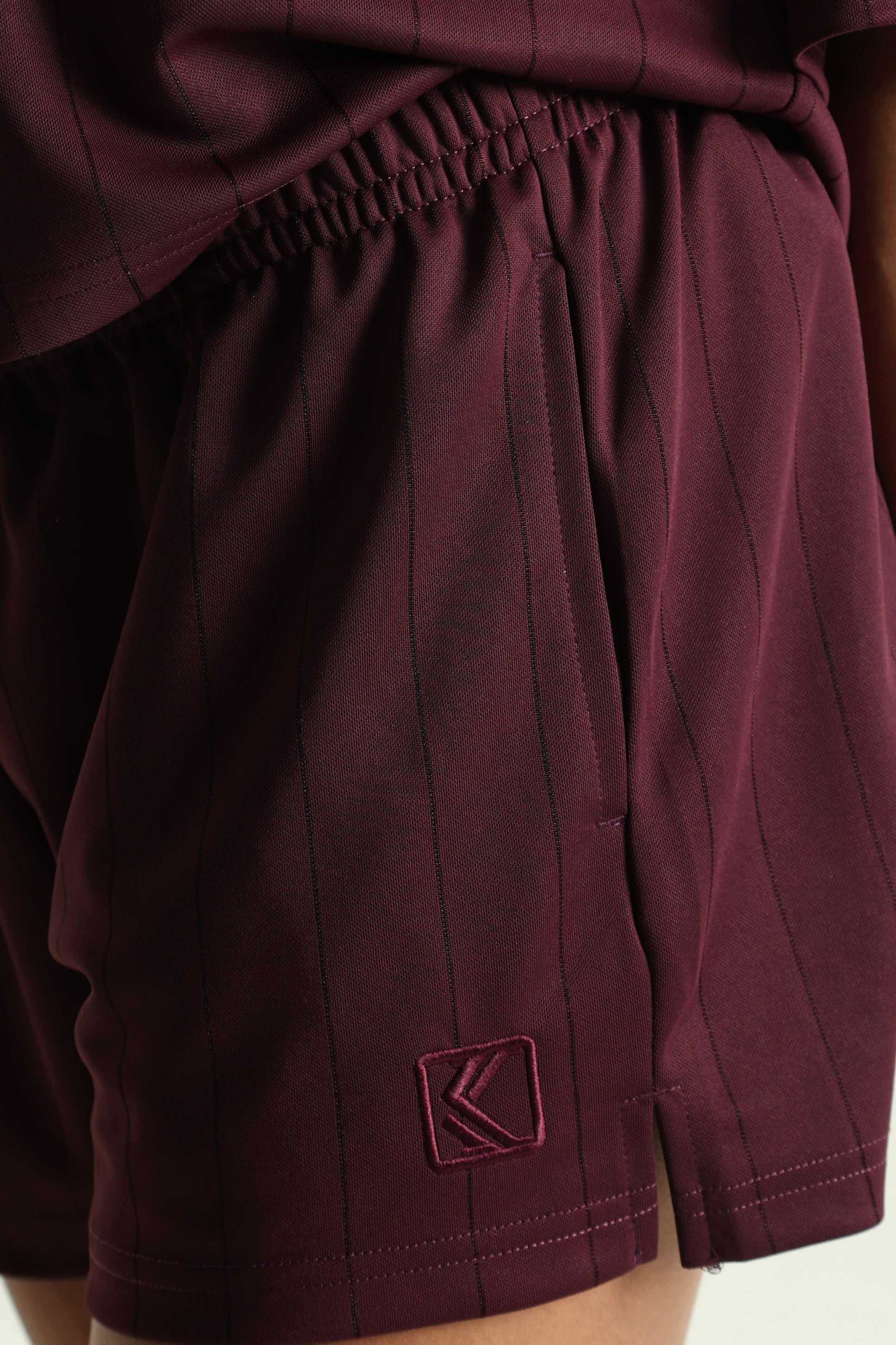 OG Shadow Pinstripe Trainingsshorts - Red