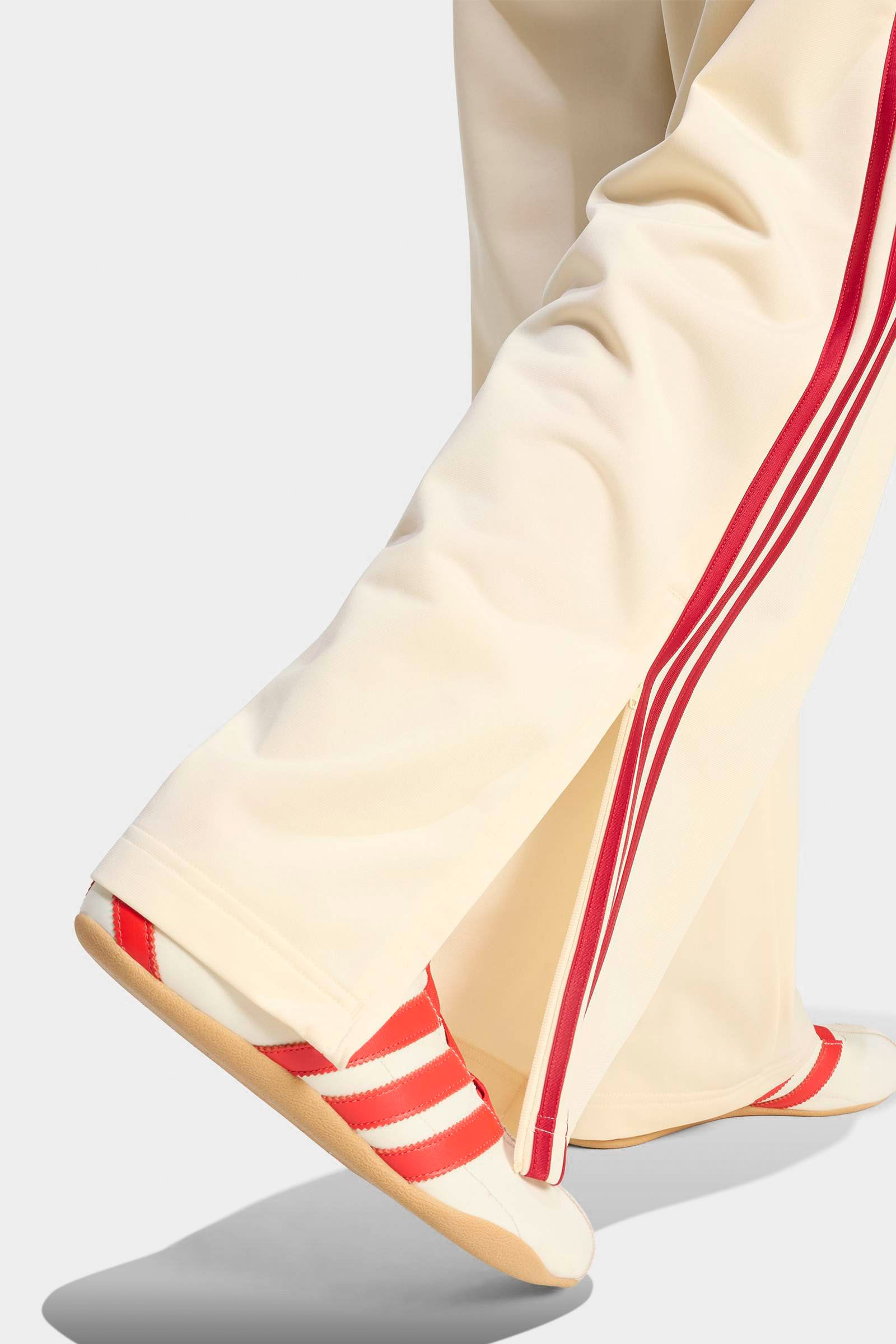 Adicolor Classic Firebird pantalon de survêtement - Warm Vanilla + Team Victory Red