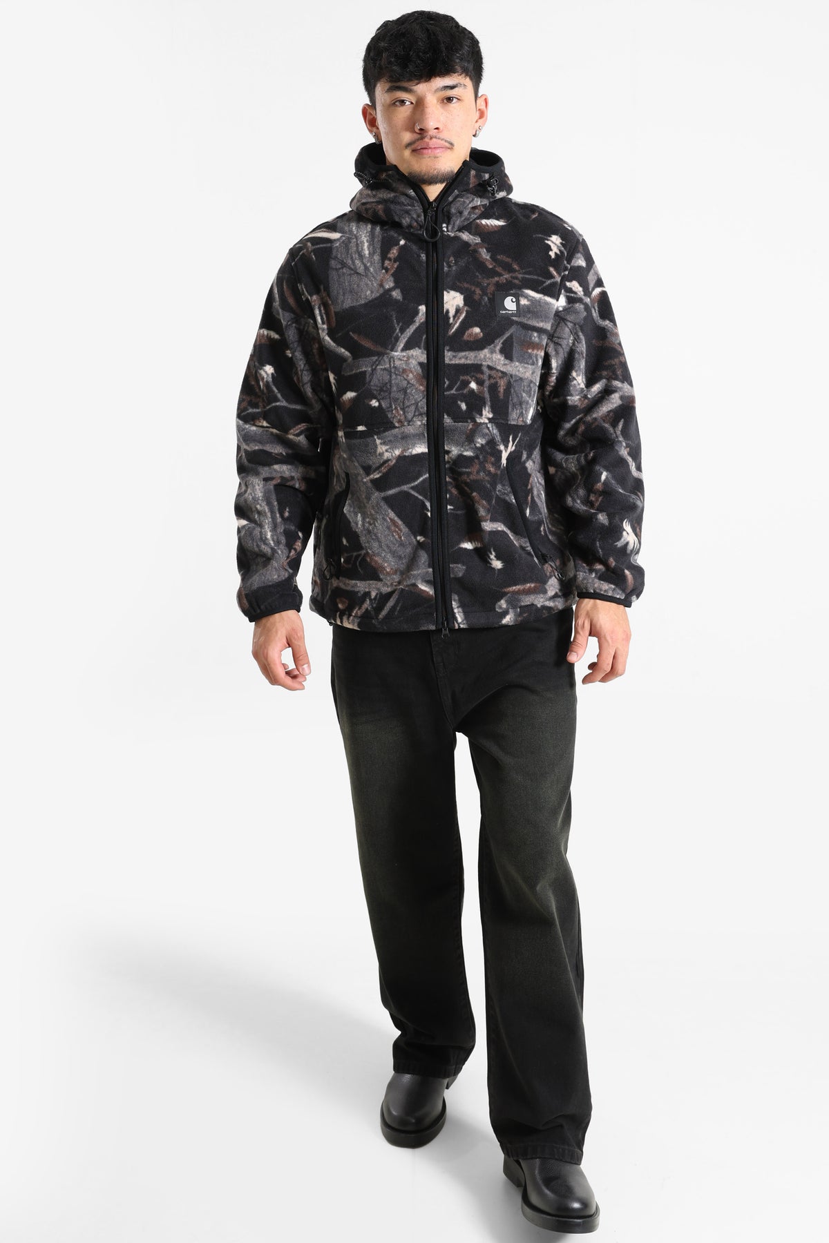 Blevin indossa un pile - Camo Feather Tree + Black
