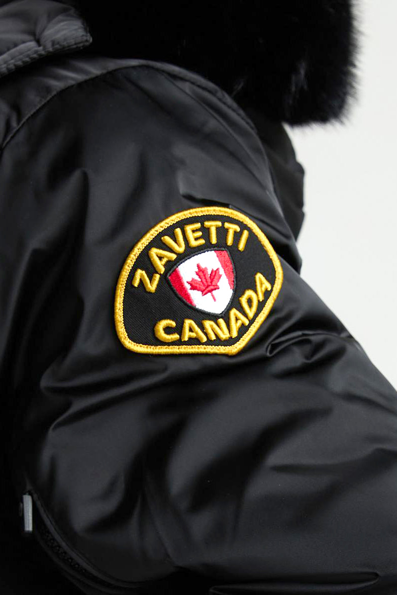 Olivia indossa un bomber imbottito - Black
