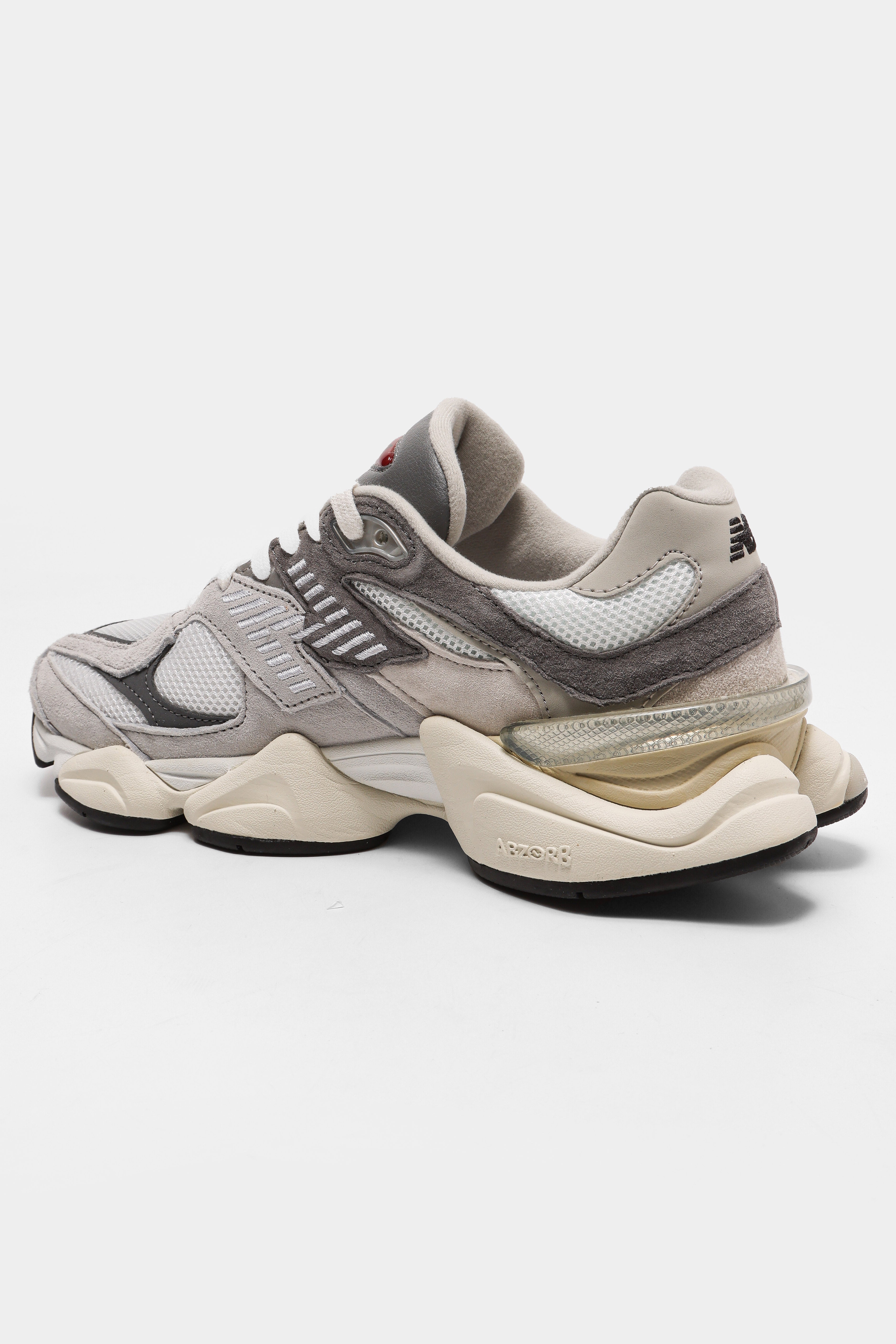 9060 Sneaker - Rain Cloud