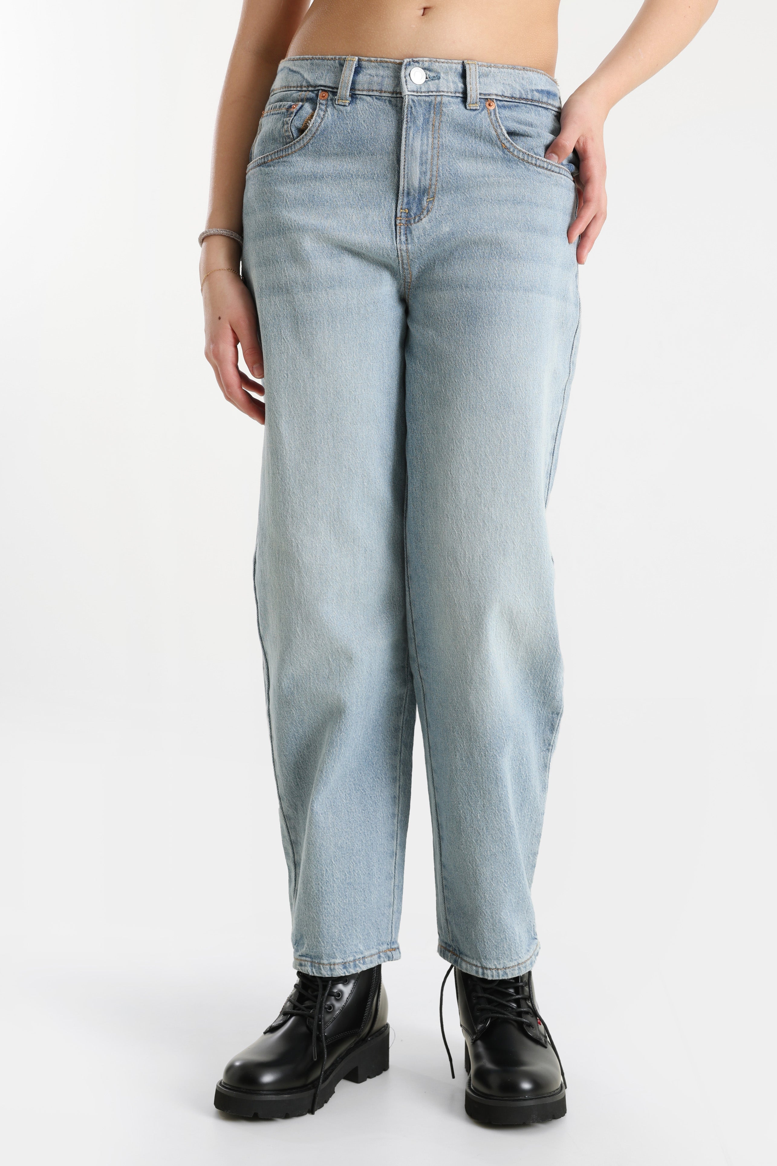 Baggy Jeans - Let's Share