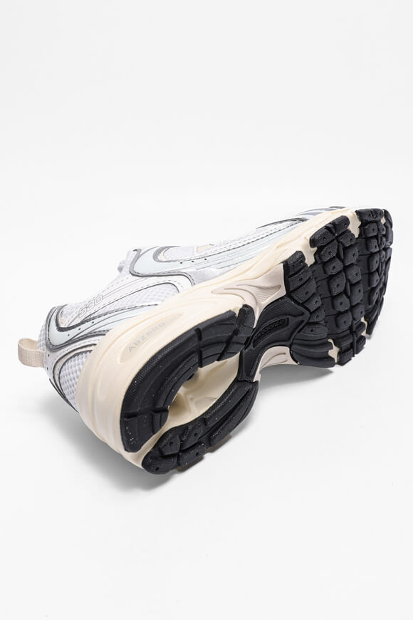 U530 Fashianable Sneaker - Silver Metallic