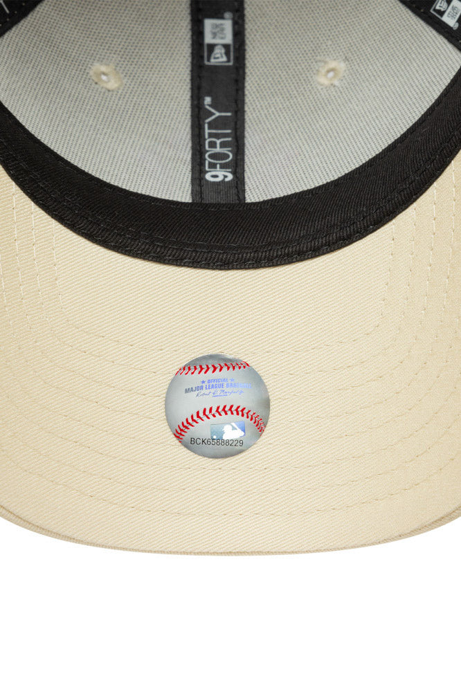 9Forty Cap / Strapback - Light Beige + Light Pink