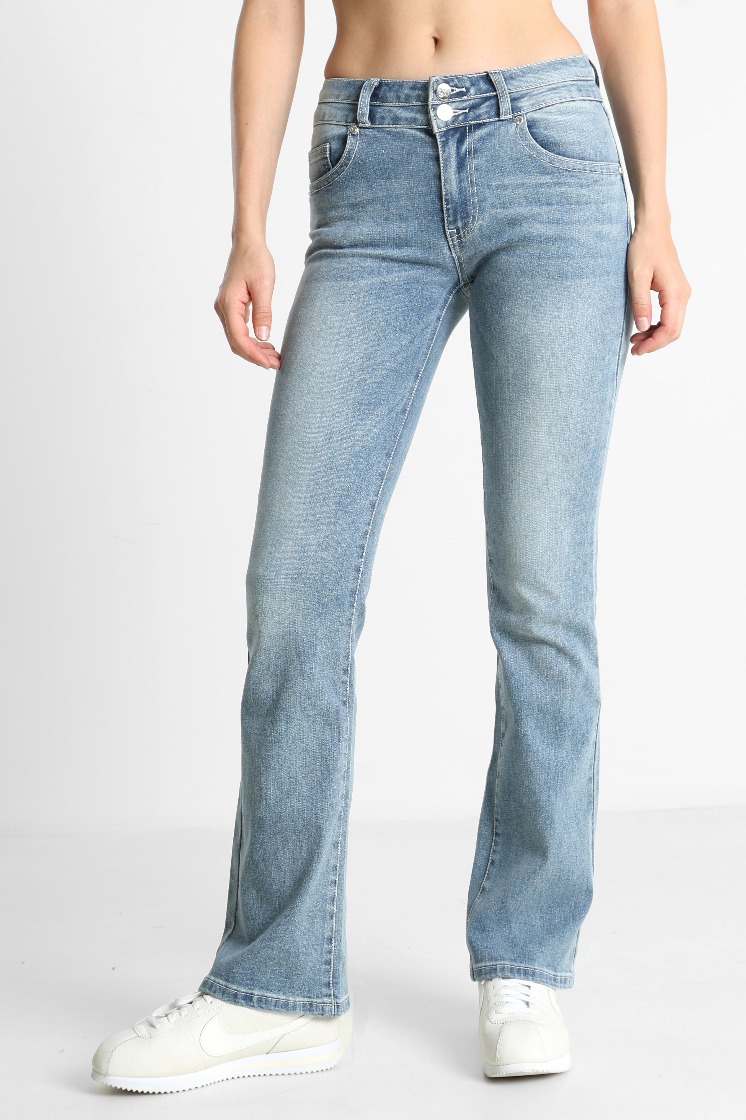 Flare jeans - Medium blue denim