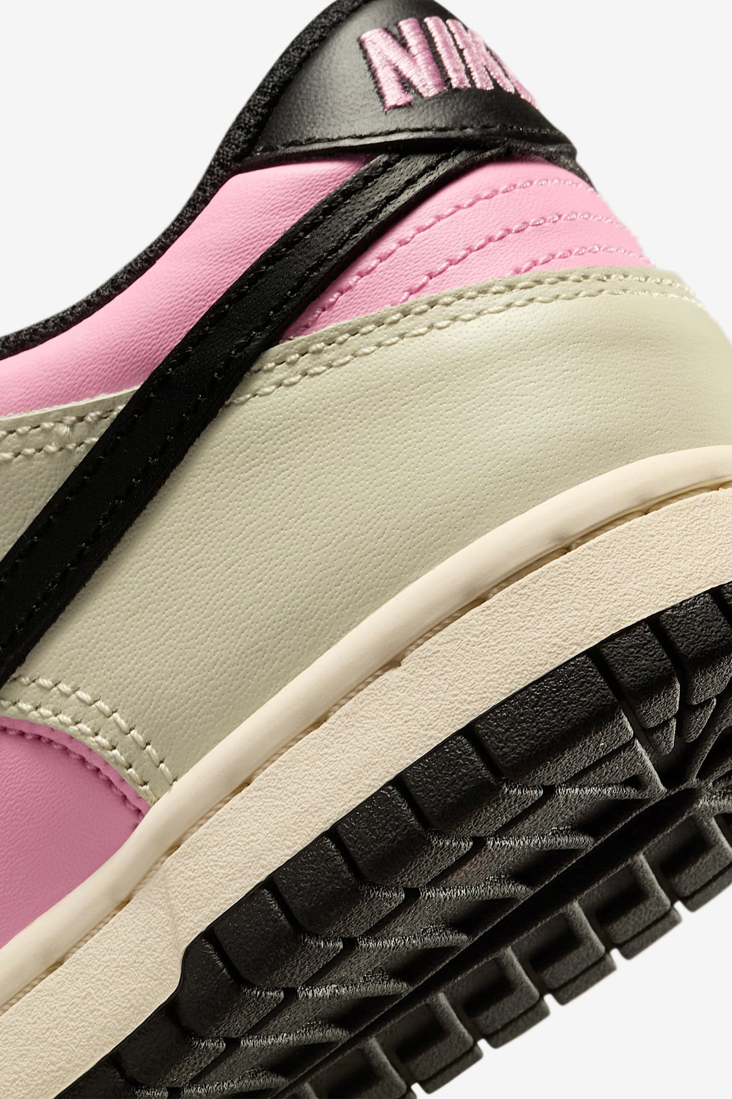 Dunk sneakers - Pink Rise + Light Orewood Brown + Pale Ivory + Black