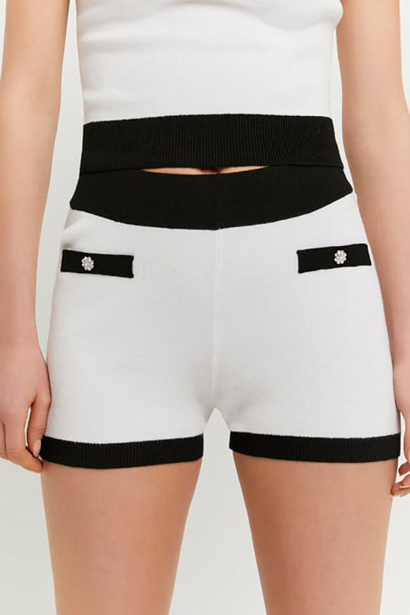 Strickshorts - White + Black