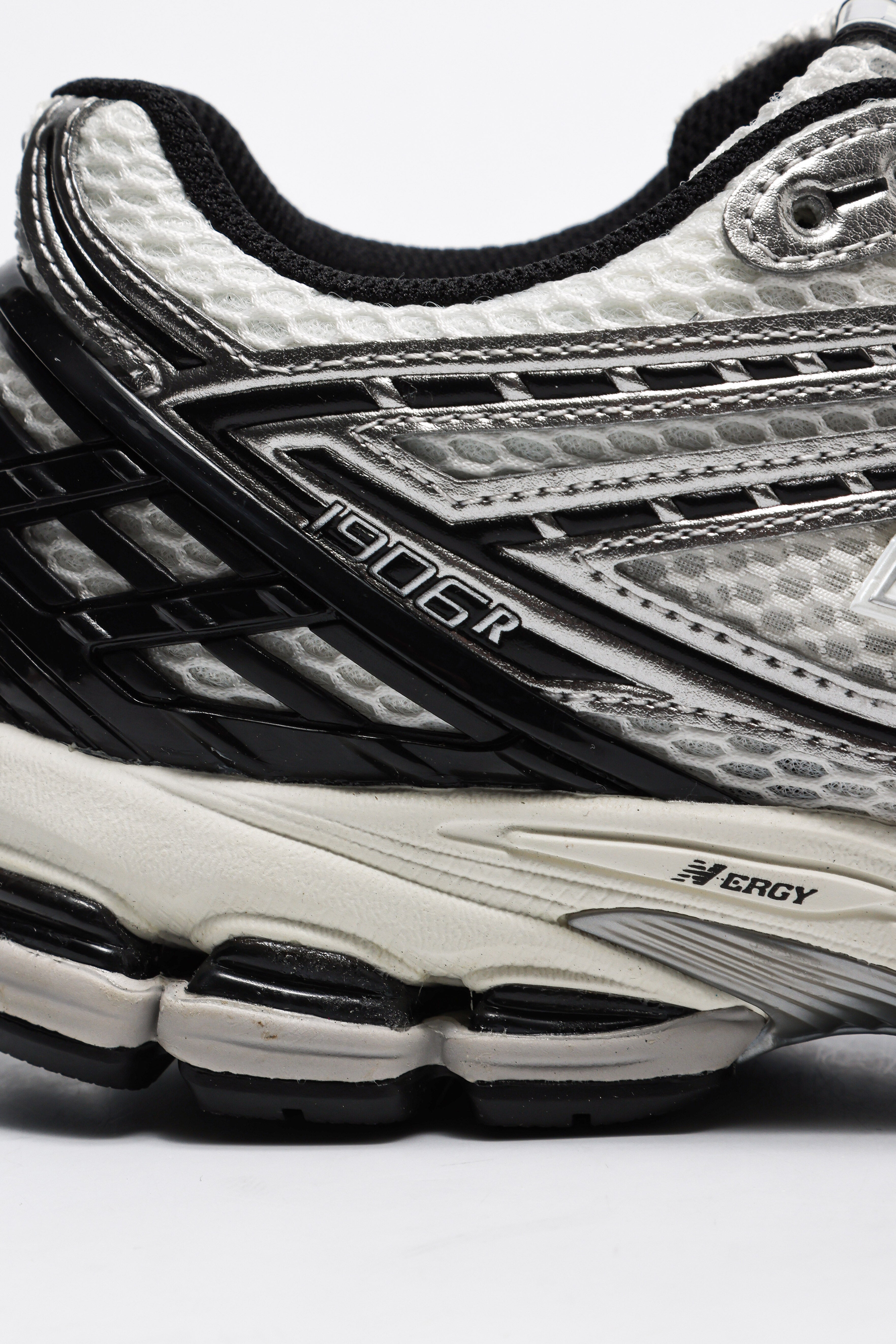 M1906 Sneaker - Offwhite + Silver + Black