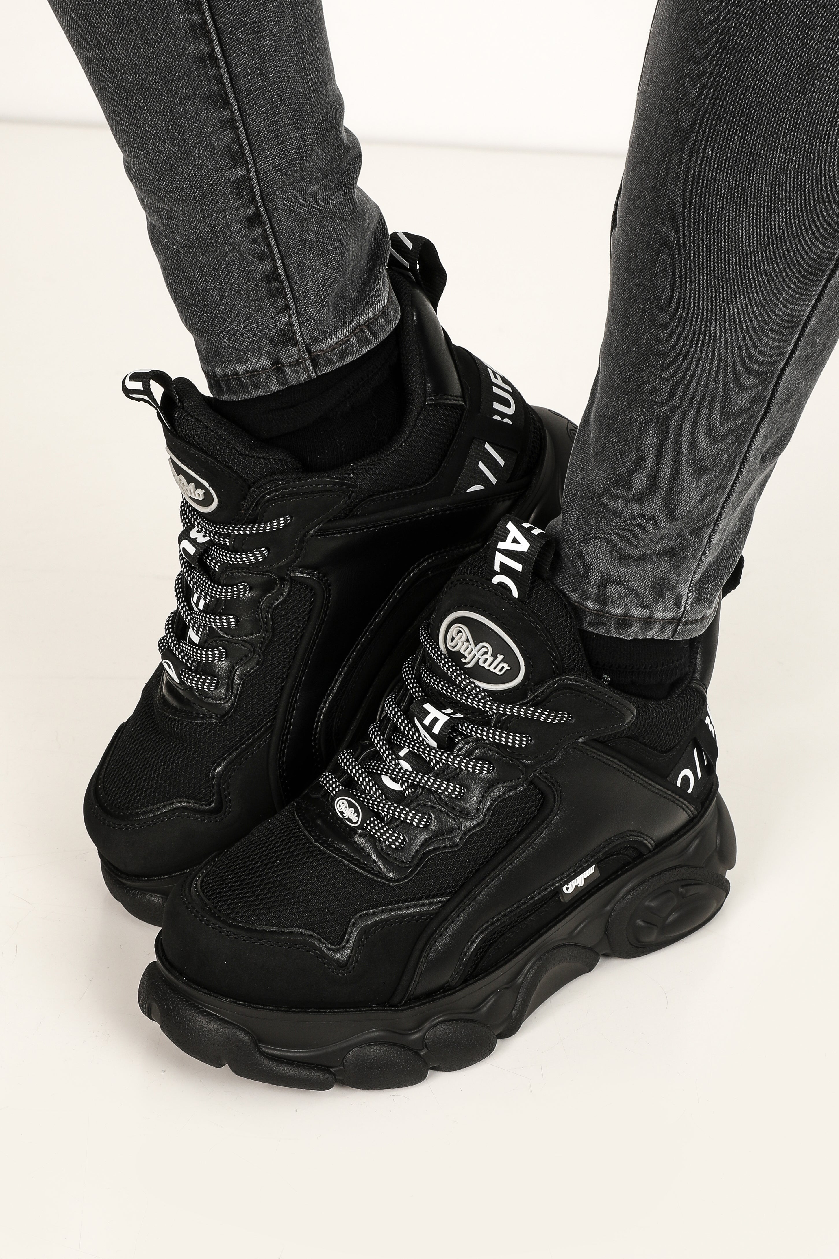 Vegan CLD Chai Plateau Sneaker - Schwarz