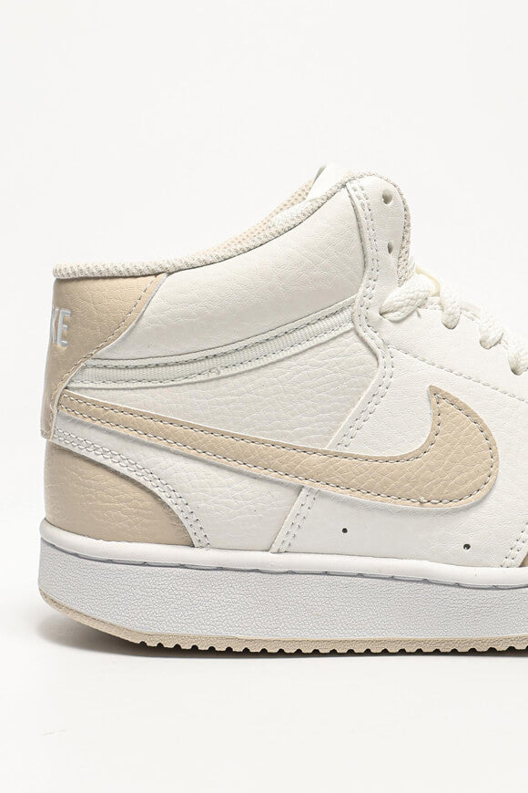 Sneakers Court Vision - Summit White + Light Orewood Brown