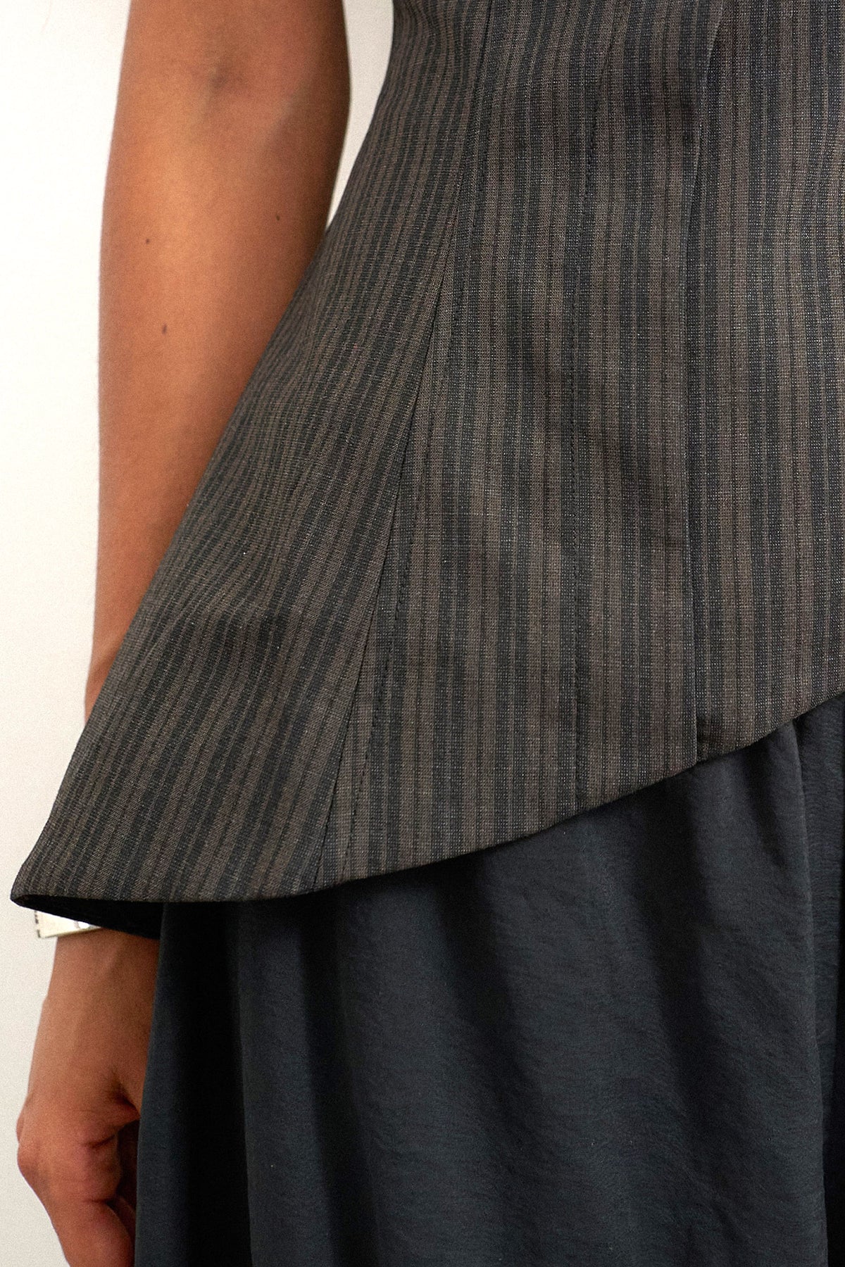 TSTASCHA asymmetrisches Bandeau-Top - Chocolate Brown + Black