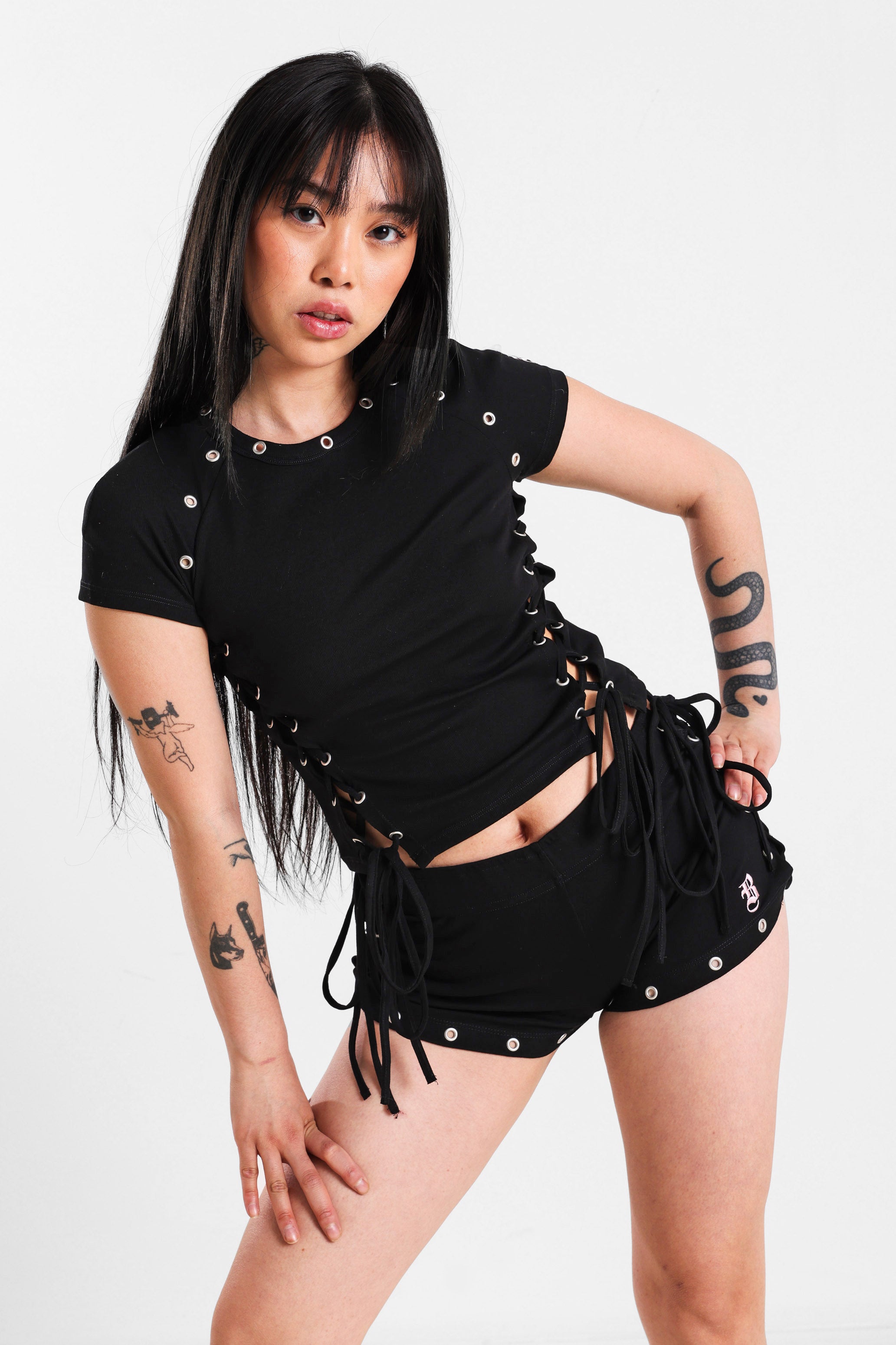 Geripptes Crop T-Shirt - Schwarz