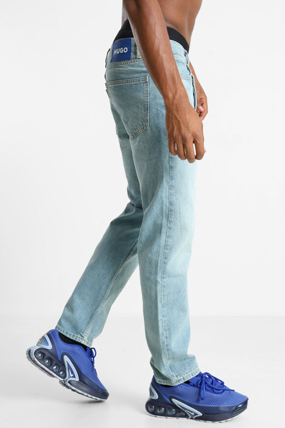 Jonah Straight Fit Jeans L32 - Light Blue Denim