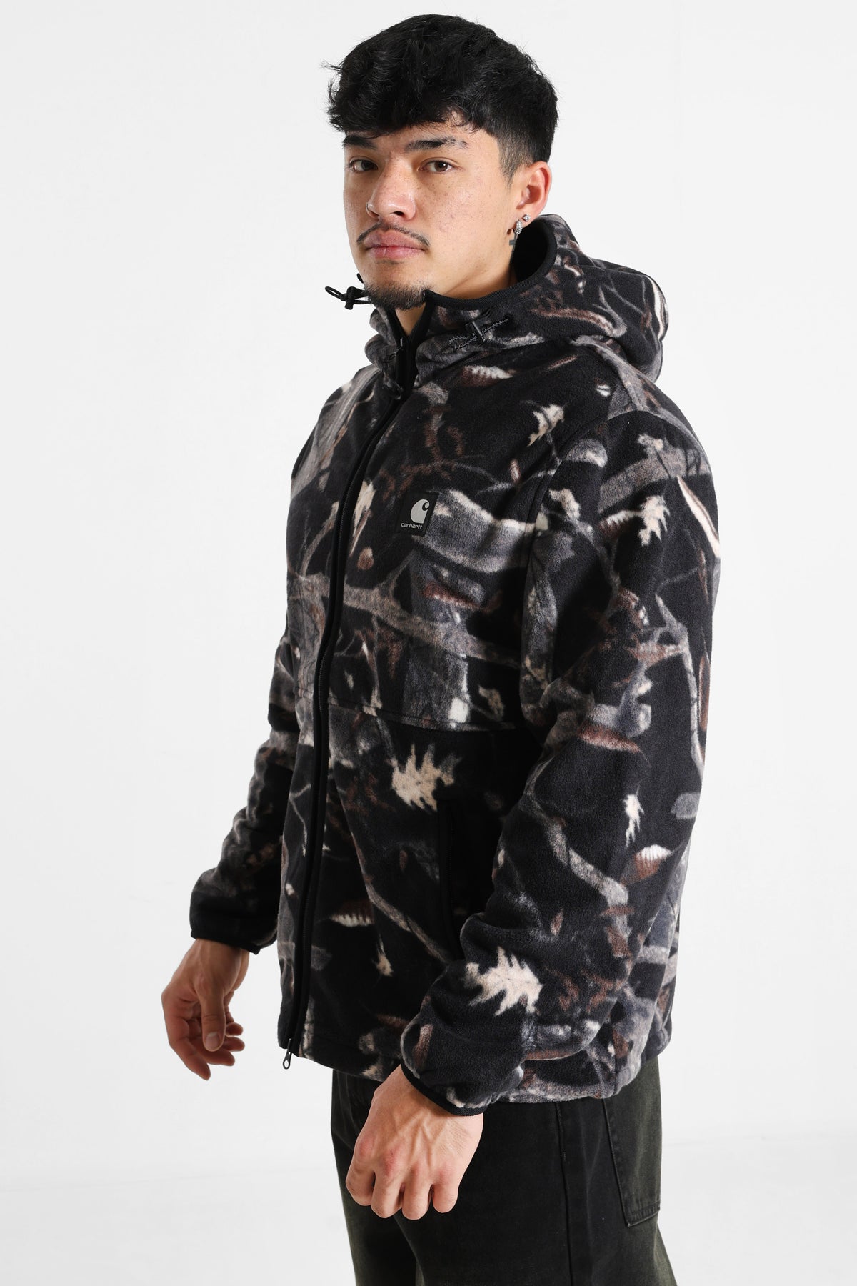Blevin indossa un pile - Camo Feather Tree + Black